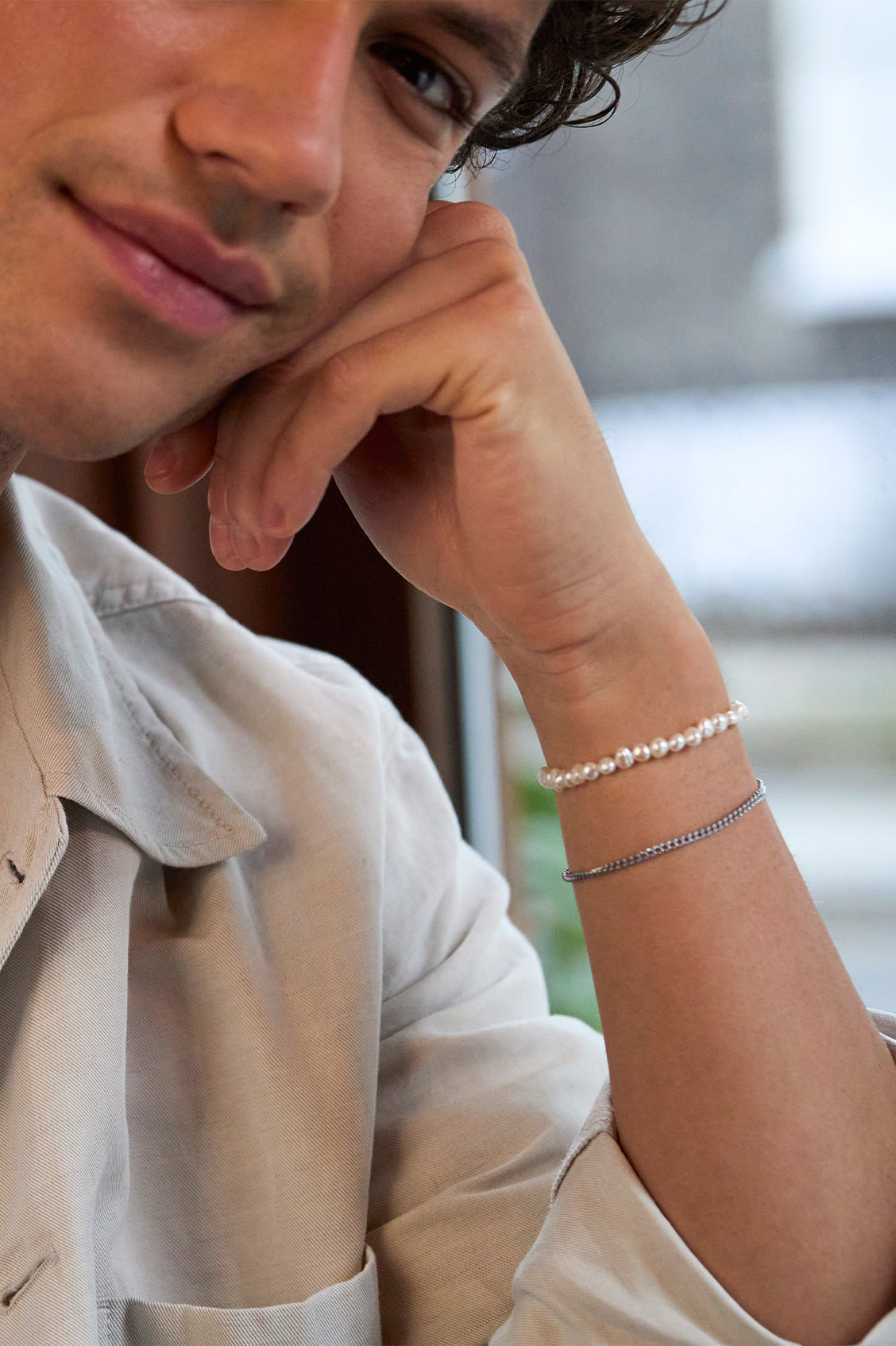 Stylish Men's Pearl Bracelet - Elegant & Durable Beaded Jewelry for Gifts, Parties & Everyday Wear