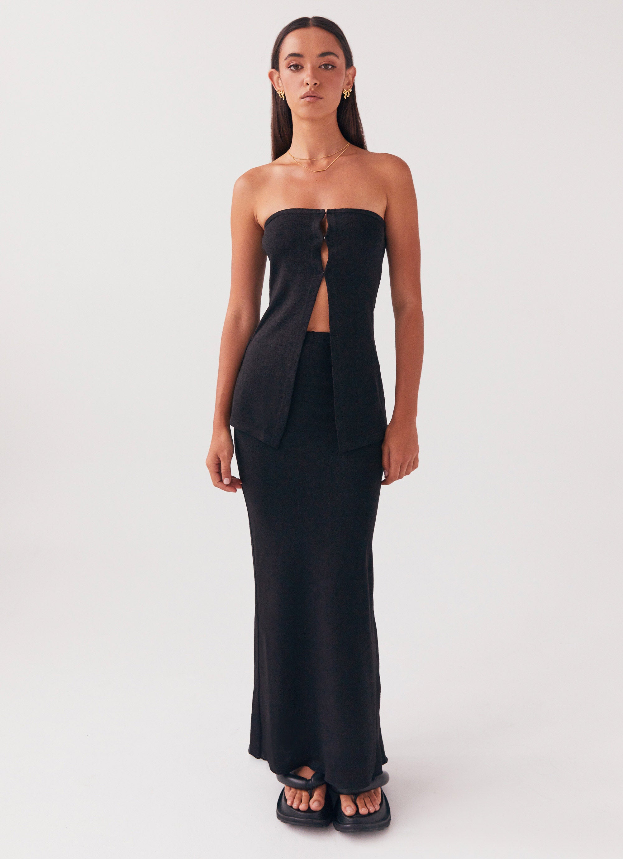Elegant Women's Knit Maxi Skirt - Black | Comfortable Stretchy Long Skirt for Casual Wear, Date Night & Office Outfits