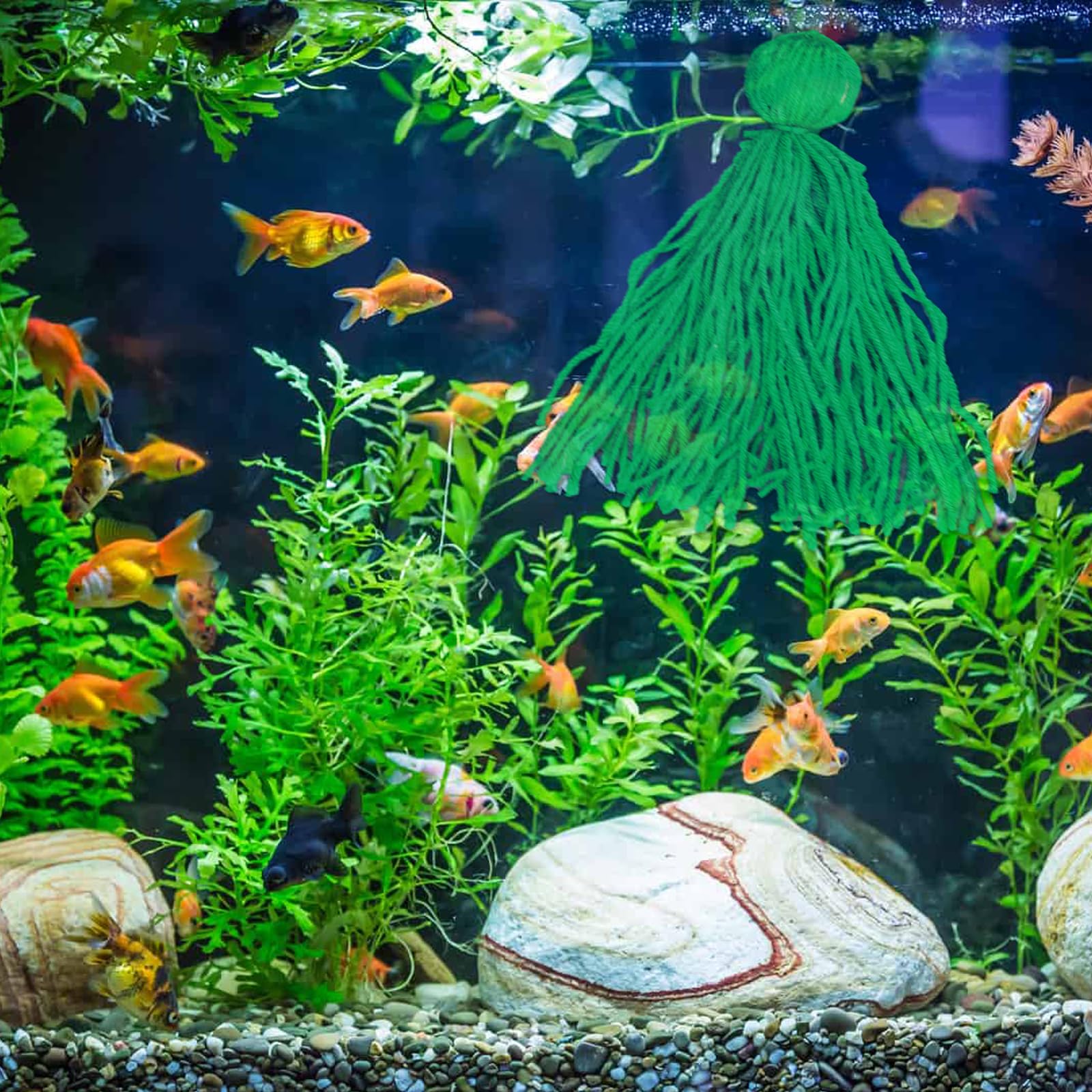 Premium Floating Fish Breeder Spawning Mop for Aquarium - Green Egg Laying Mat for Tropical Fish, Betta, Goldfish & Guppies | Ideal for Fish Tanks, Breeding Tanks & Hatcheries