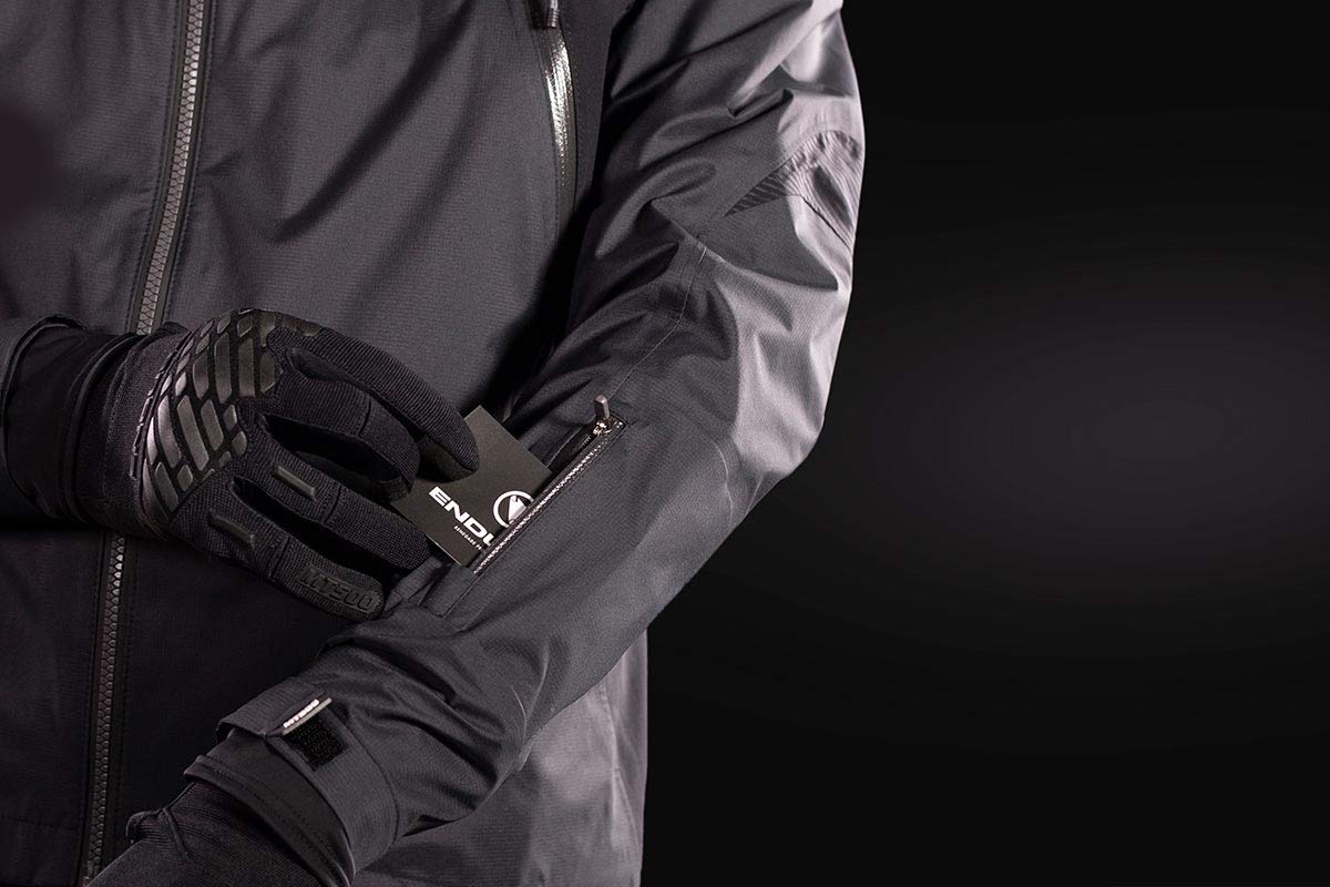 Endura MT500 Men's Waterproof Mountain Bike Jacket - Lightweight & Breathable Cycling Jacket for All-Weather Riding - Perfect for Mountain Biking, Commuting & Outdoor Adventures