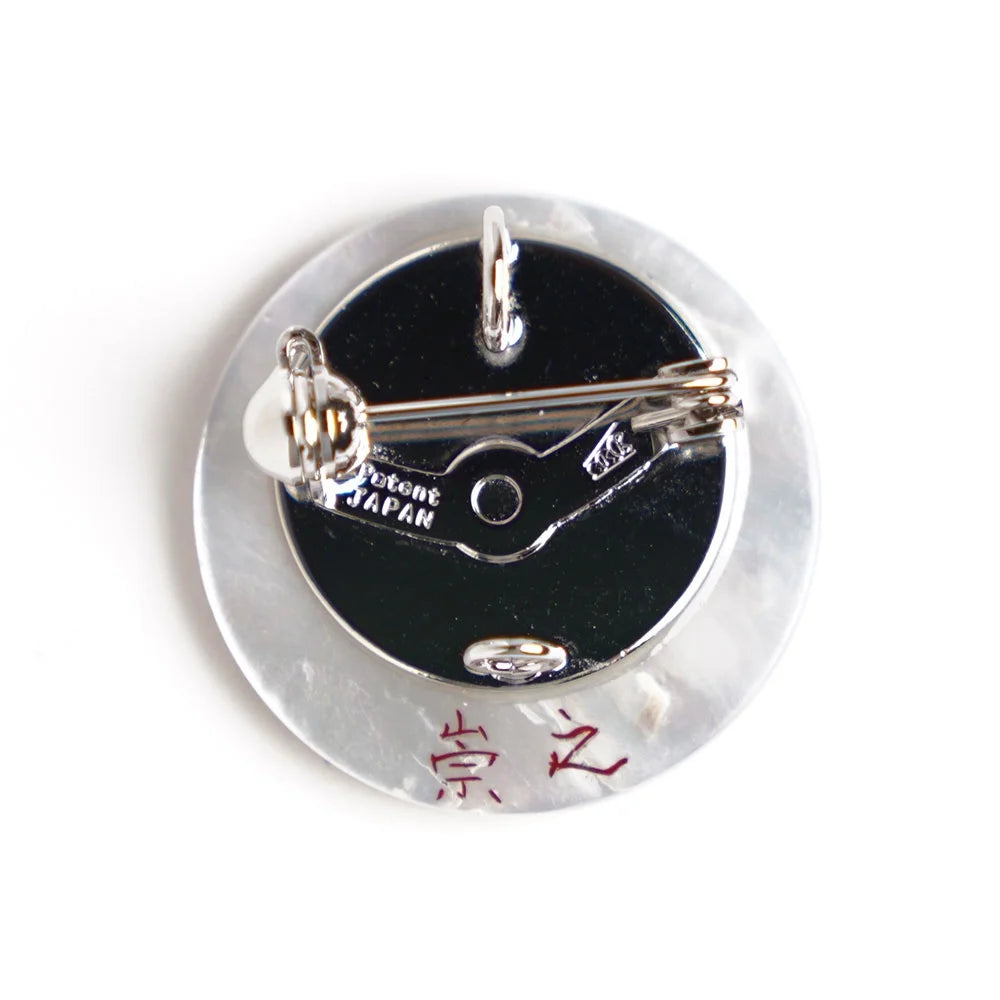 Exquisite Maki-e Urushi Lacquer Brooch with White South Sea Pearl Shell - Traditional Japanese Lacquer Jewelry for Women - Perfect for Weddings, Parties & Special Occasions