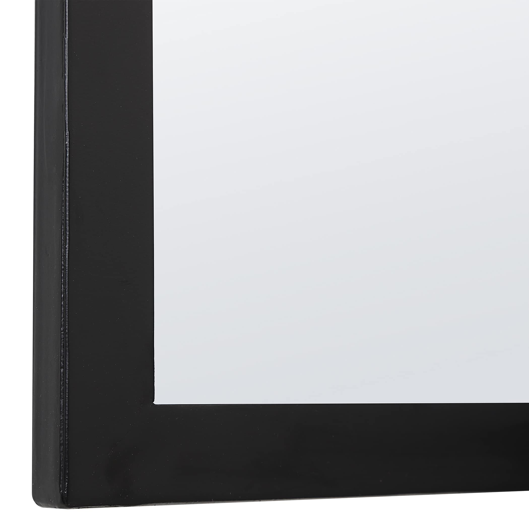 Benjara Sleek Elongated Quatrefoil Frame Mirror - Black | Elegant Wall Decor for Living Room, Bedroom & Entryway