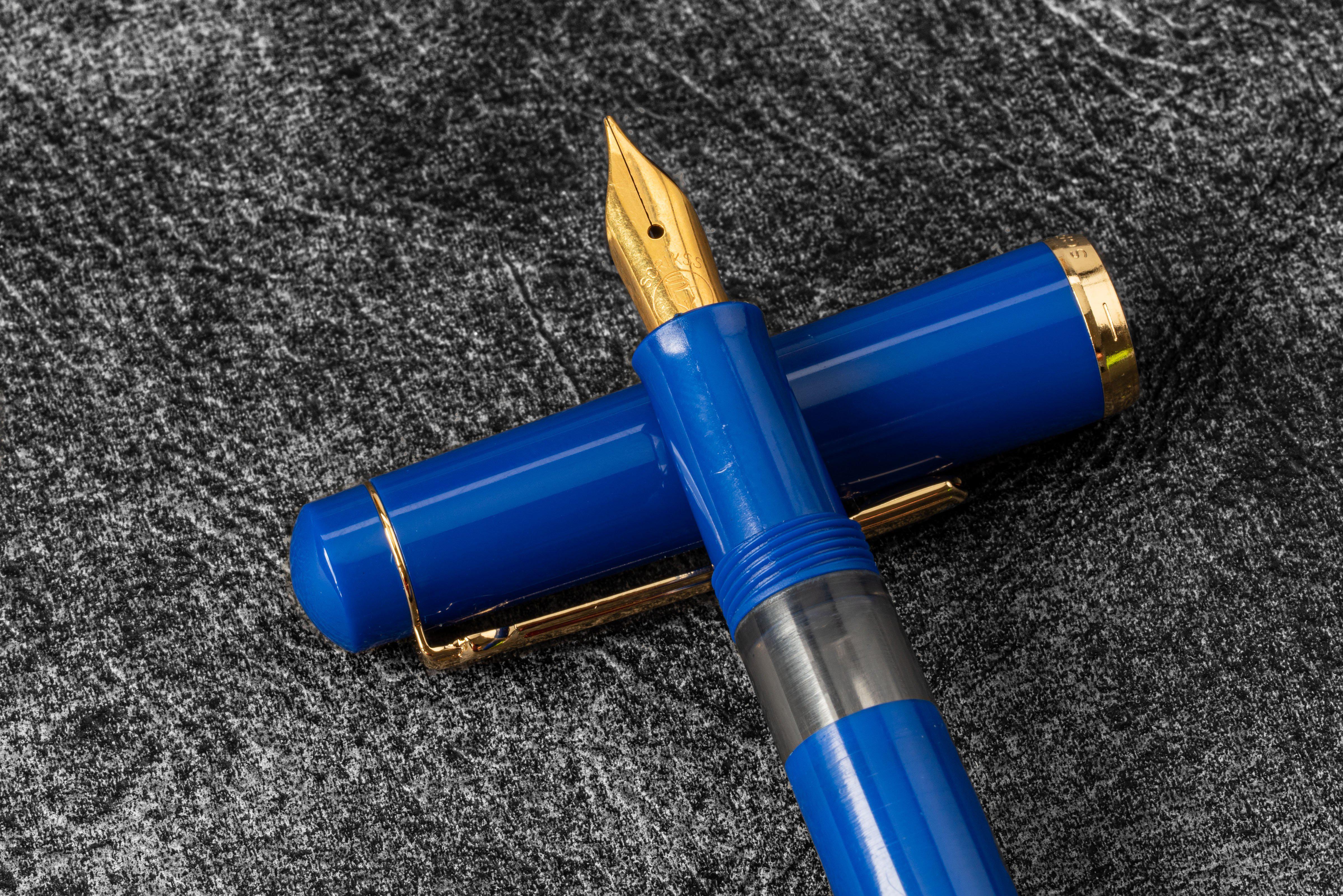 Premium Scrikss 419 Fountain Pen - Smooth Writing Blue Ink Pen for Calligraphy, Note Taking & Journaling - Ideal Gift for Writers, Students & Professionals