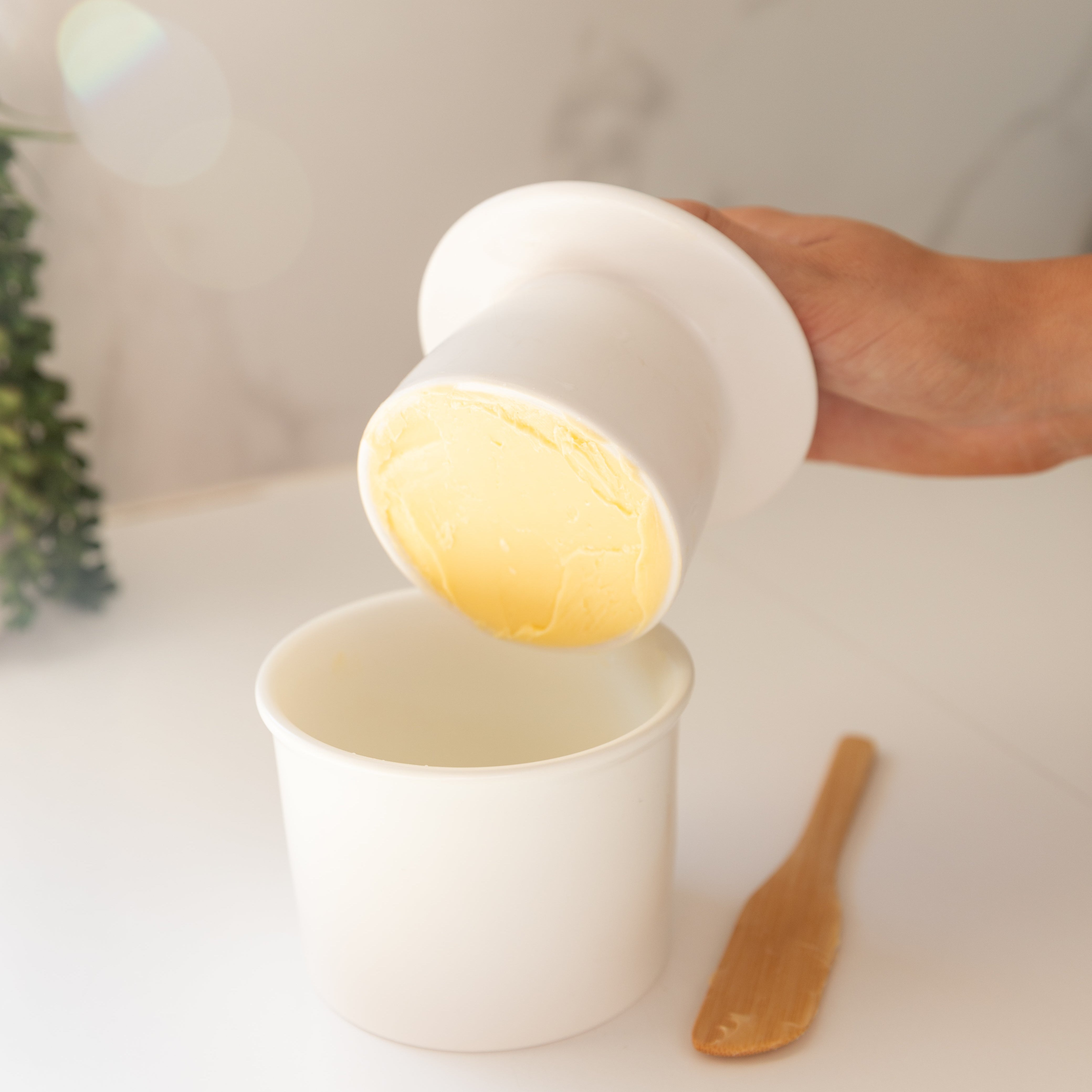 Butter Bell Crock - 16oz Ceramic Butter Keeper with Lid, Keeps Butter Fresh & Spreadable - Perfect for Kitchen, Dining Table, and Outdoor Picnics