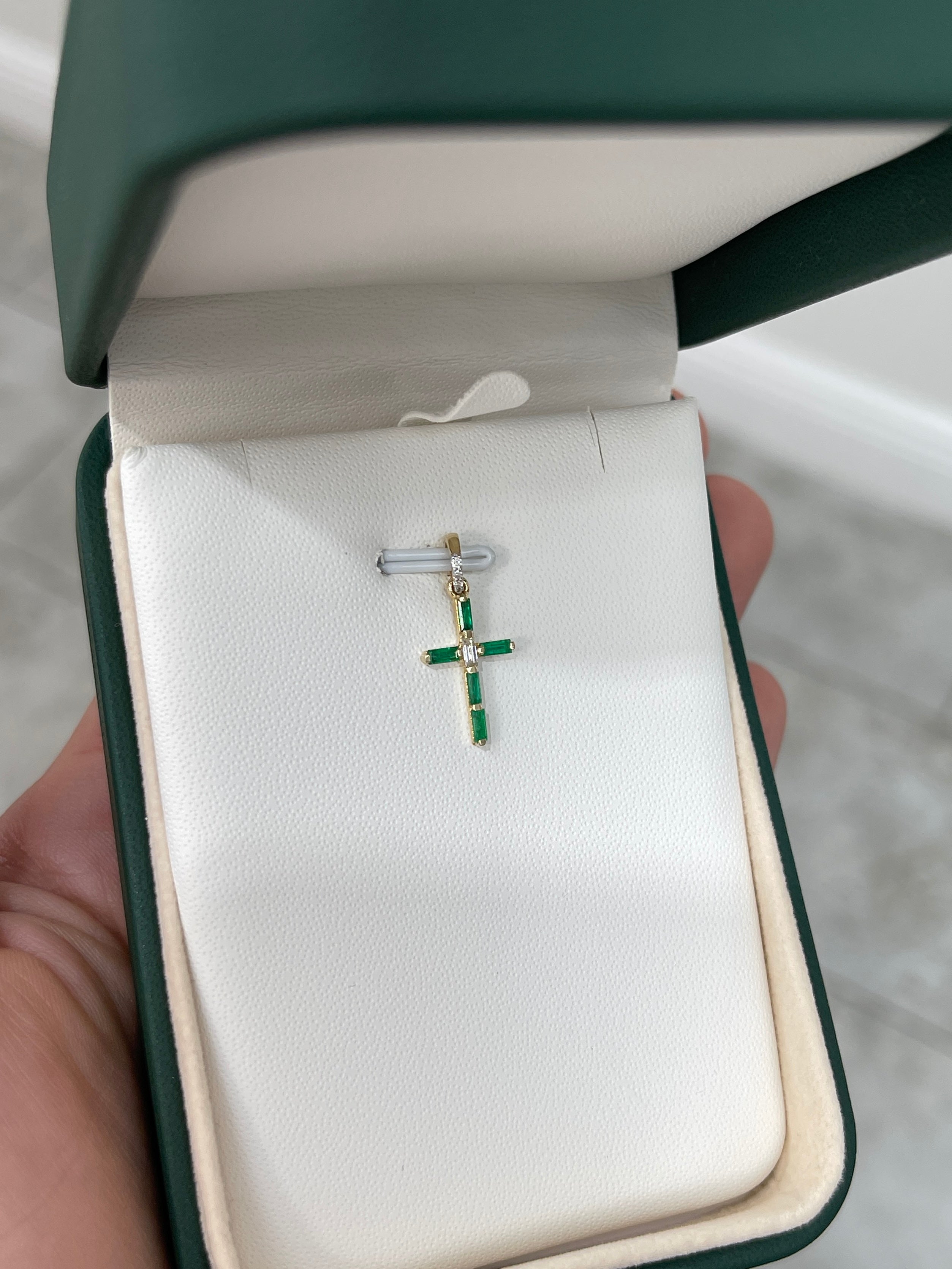 14K Gold Emerald Cross Pendant with Baguette & Round Diamonds - Elegant Religious Jewelry for Baptism, First Communion & Special Occasions