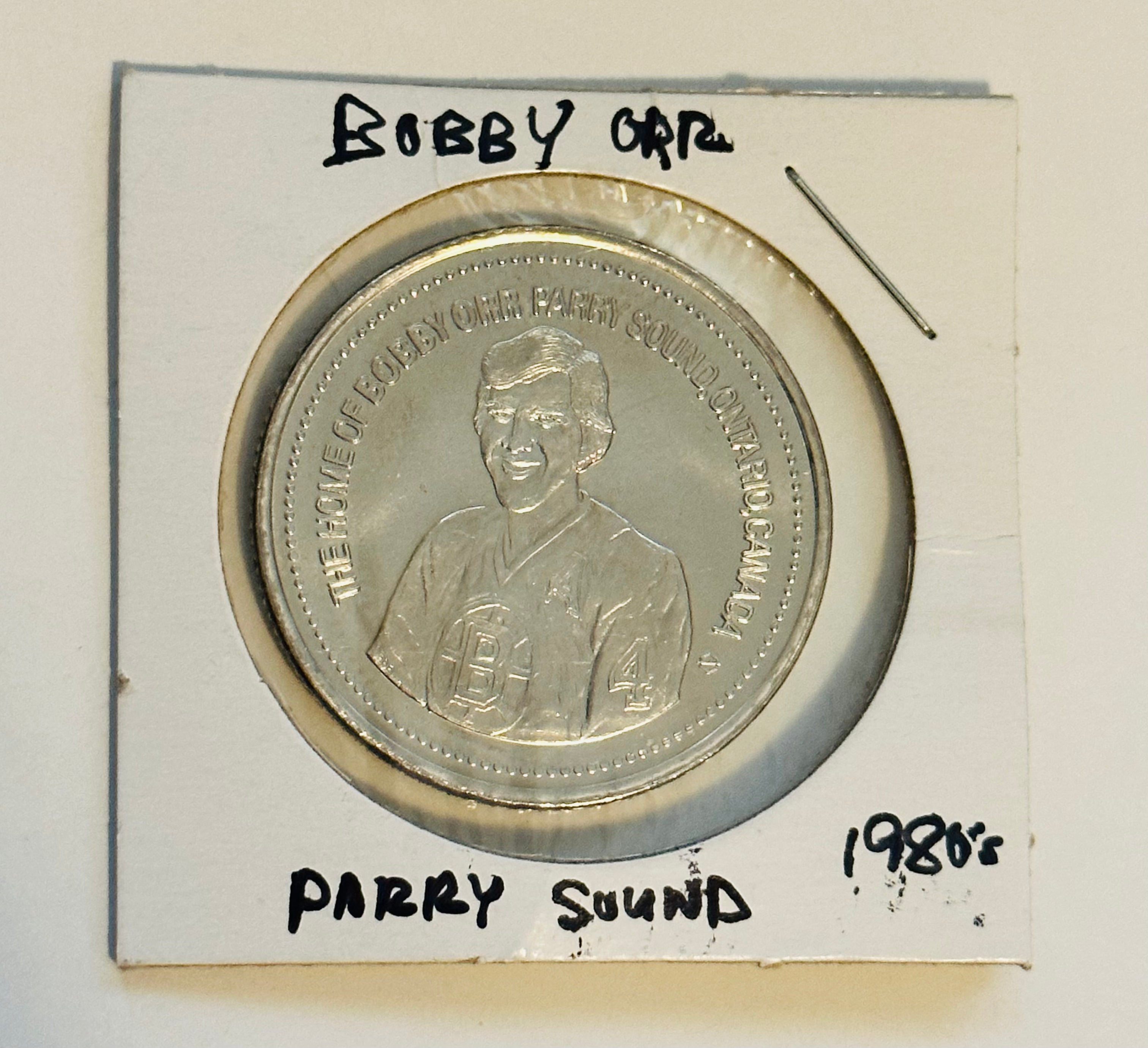 Vintage 1980s Bobby Orr Rare Hockey Coin - Limited Edition Collectible for NHL Fans & Sports Memorabilia Enthusiasts - Perfect for Display, Gifts & Hockey Collections