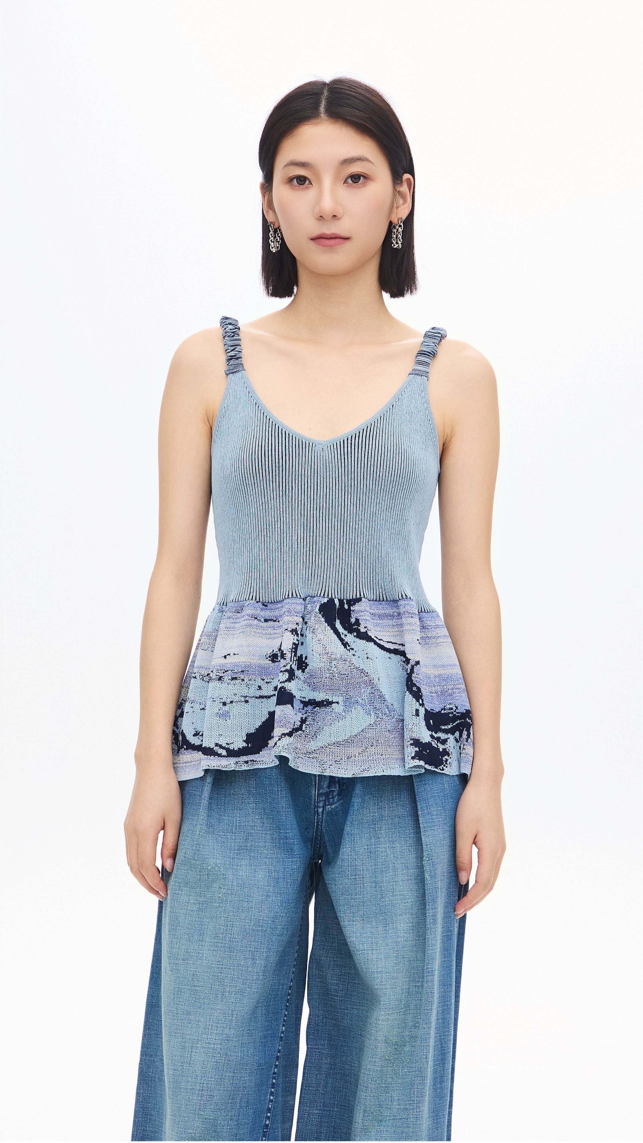Stylish Jacquard Peplum Tank Top for Women - Flattering Summer Blouse with Elegant Design - Perfect for Casual Outings, Beach Vacations & Date Nights