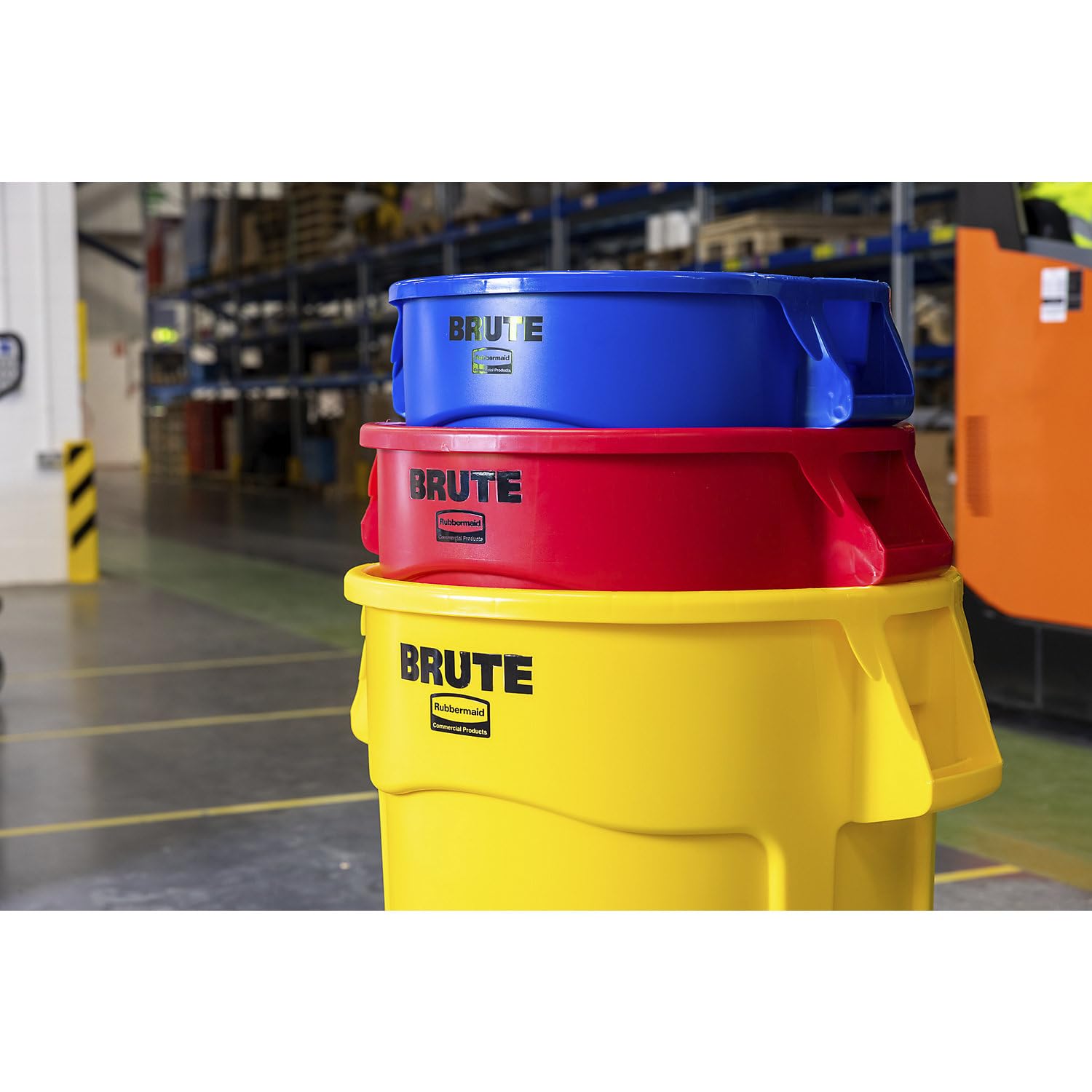 Rubbermaid Commercial 265500GY 55-Gallon Gray Round Brute Plastic Trash Can - Heavy-Duty Waste Container for Restaurants, Offices & Outdoor Use