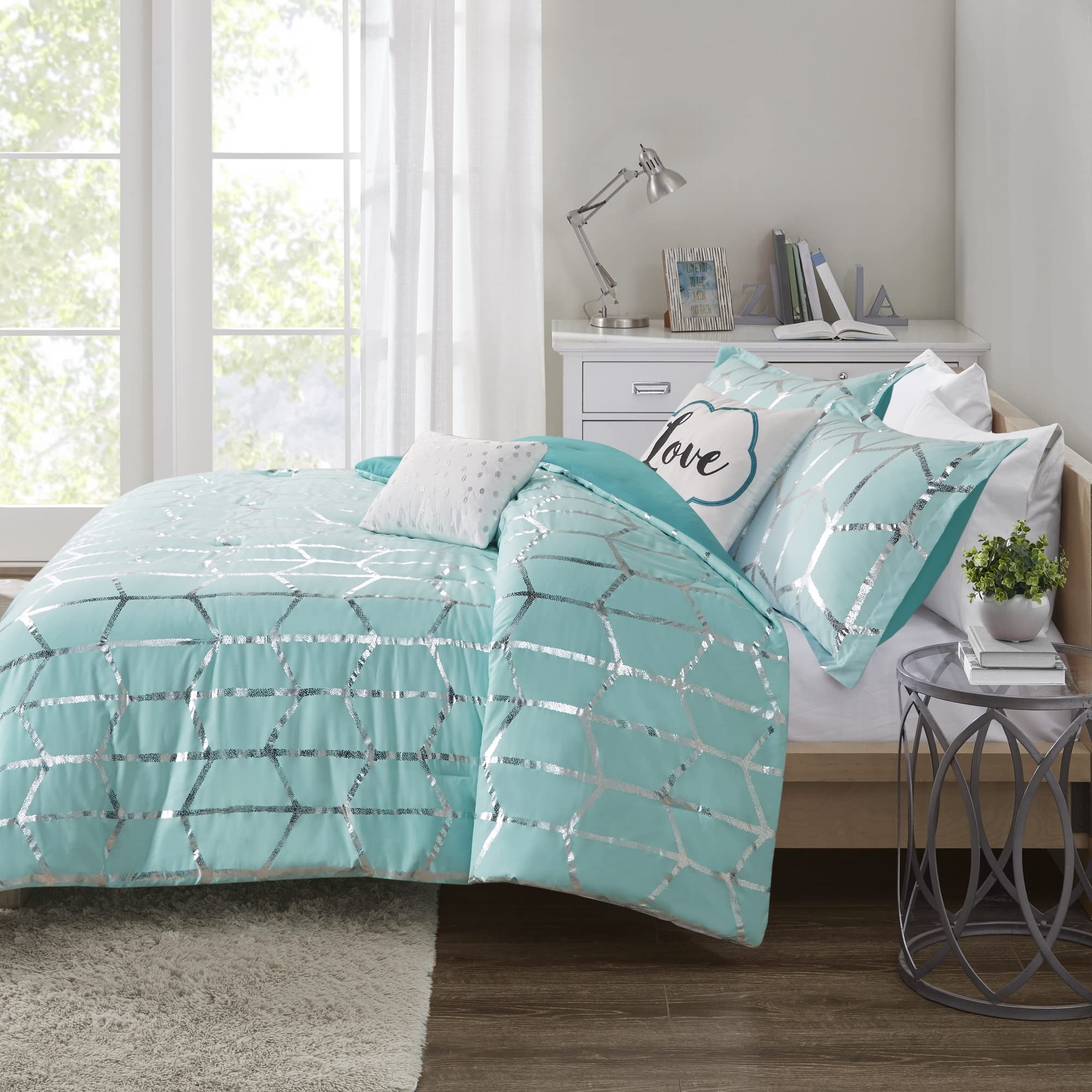 Premium Microfiber King/Cal King Comforter Set - Modern Geometric Metallic Design with 2 Shams & 2 Decorative Pillows - Ultra Soft College Bedding in Aqua Blue - Perfect for Dorm Rooms, Guest Bedrooms & Master Suites