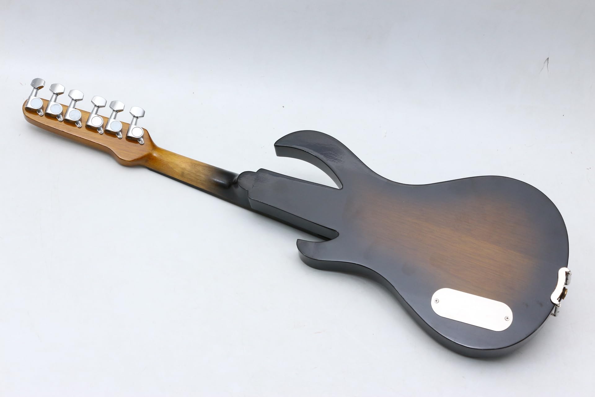 **4/4 Full Size Solid Wood Electric Violin with Ebony Fittings – 6-String Sunburst Design, Includes Violin Case & Bow – Perfect for Performances, Practice & Studio Recording**