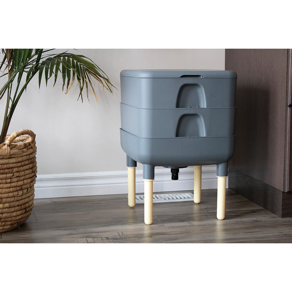 FCMP Essential Living Composter - Outdoor Indoor Kitchen Compost Bin for Organic Waste, Eco-Friendly Composting Solution for Garden, Home & Sustainable Lifestyle