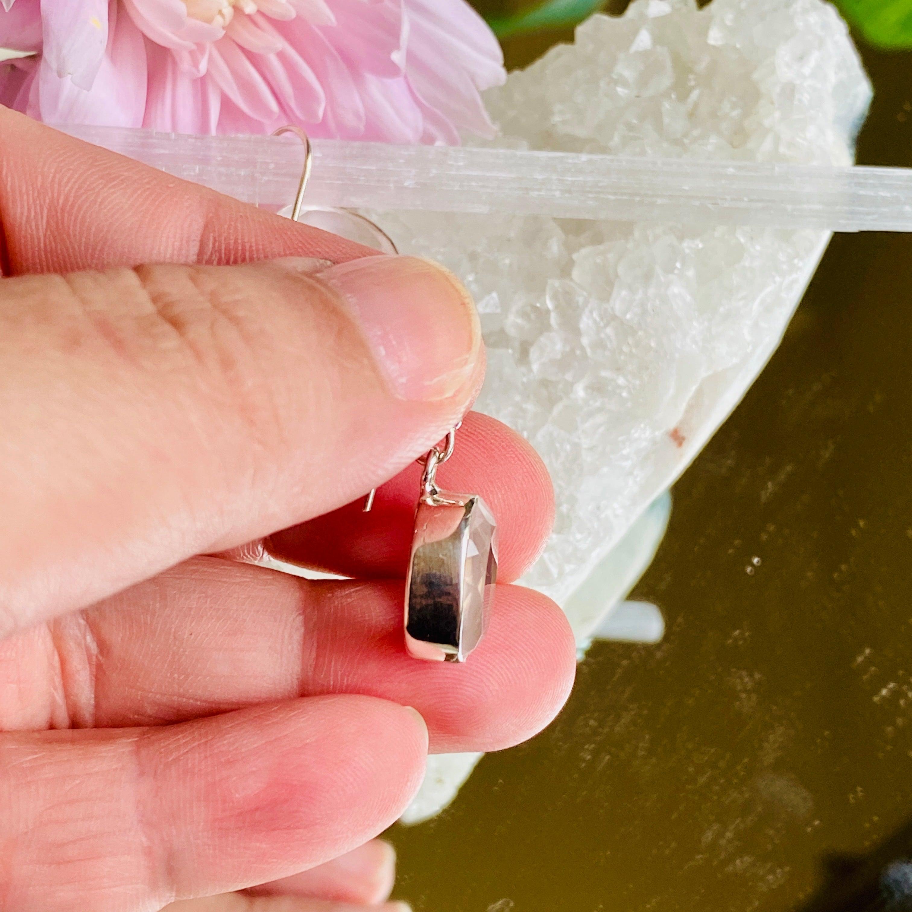 Rose Quartz Faceted Oval Earrings KEGJ792 – Elegant Healing Crystal Jewelry for Women, Perfect for Gifts, Meditation & Everyday Wear