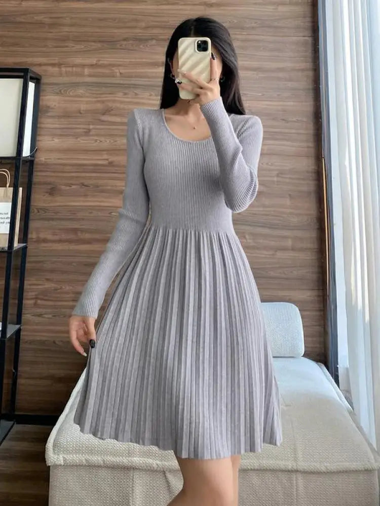 Black & Gray Elegant Knitted Pleated Mini Dress for Women - Slim O-Neck Long Sleeve A-Line Party Dress | Autumn Streetwear & Evening Robe | Perfect for Cocktail Parties, Date Nights & Office Wear