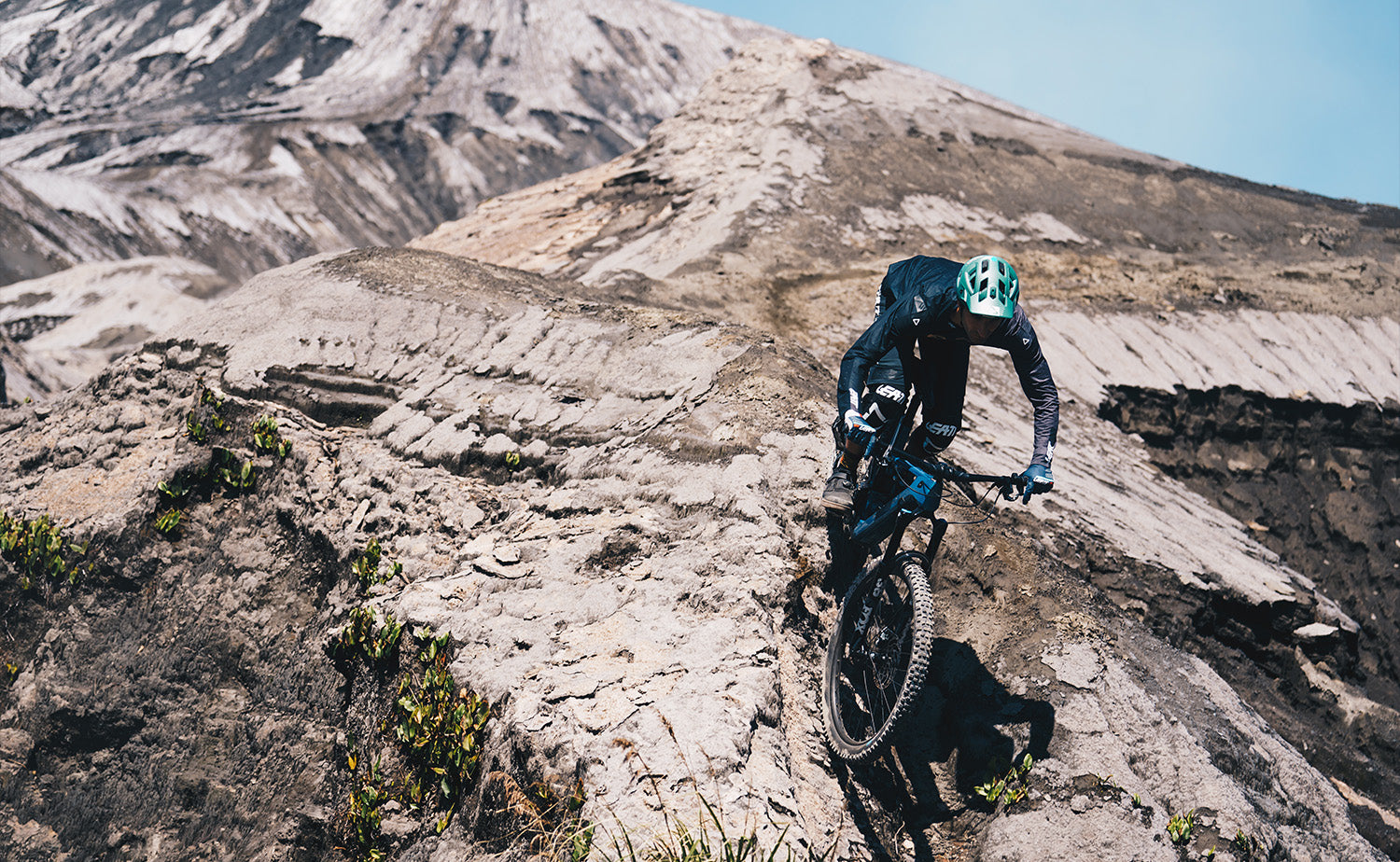 Premium Polygon Collosus TLE 0 Electric Mountain Bike with Bosch Carbon Drive - Best for Off-Road Trails, Mountain Adventures & Commuting