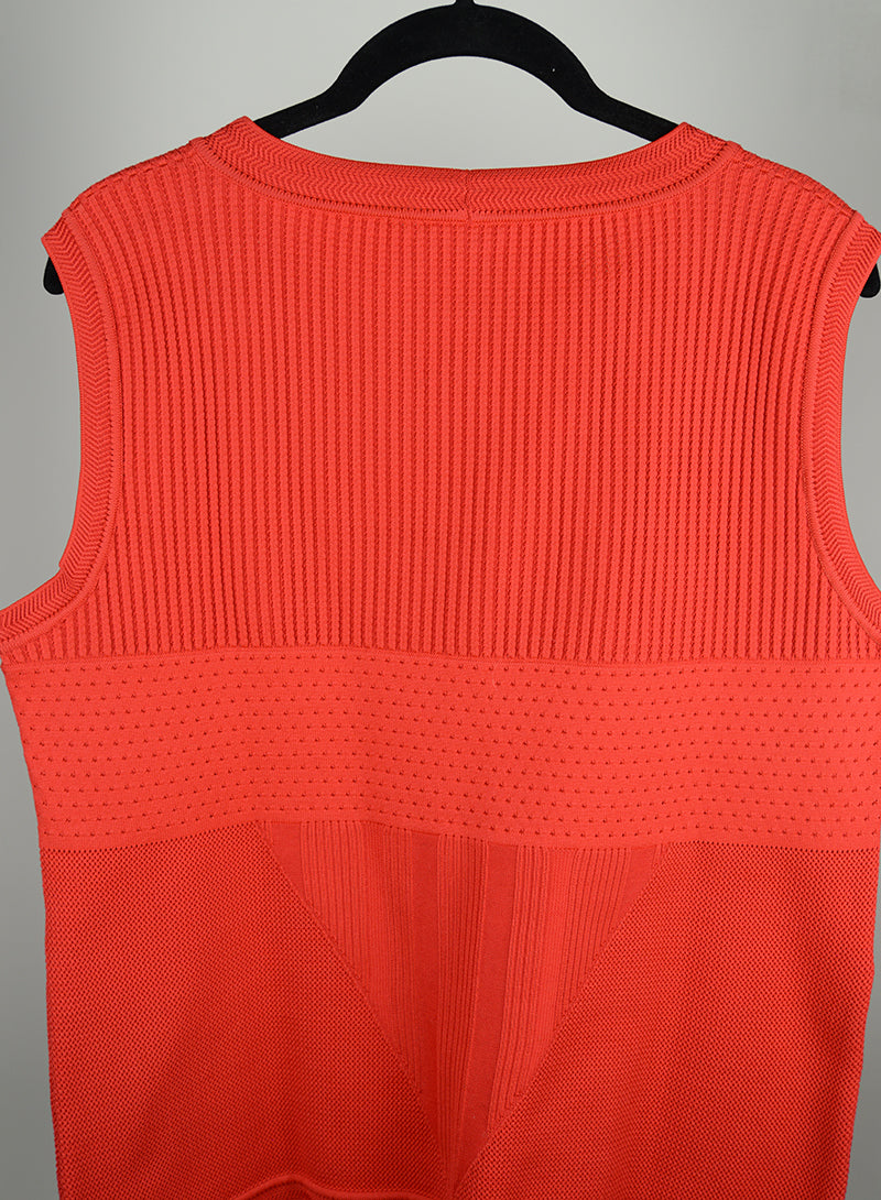 Chanel Embroidered Red Vest Size 42 - Luxury Women's Fashion for Parties & Special Occasions