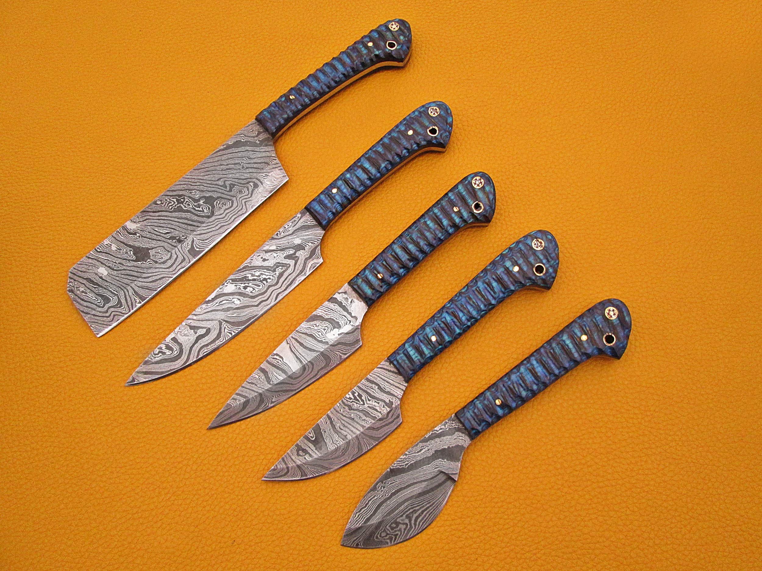 Hand-Forged Damascus Steel Full Tang Kitchen Knife Set - 5-Piece Chef Knives (10.6/9.6/9.0/8.0/7.6 Inch) with Blue Jigged Leather Sheath - Professional Cooking, Meat Cutting & Outdoor Camping Use