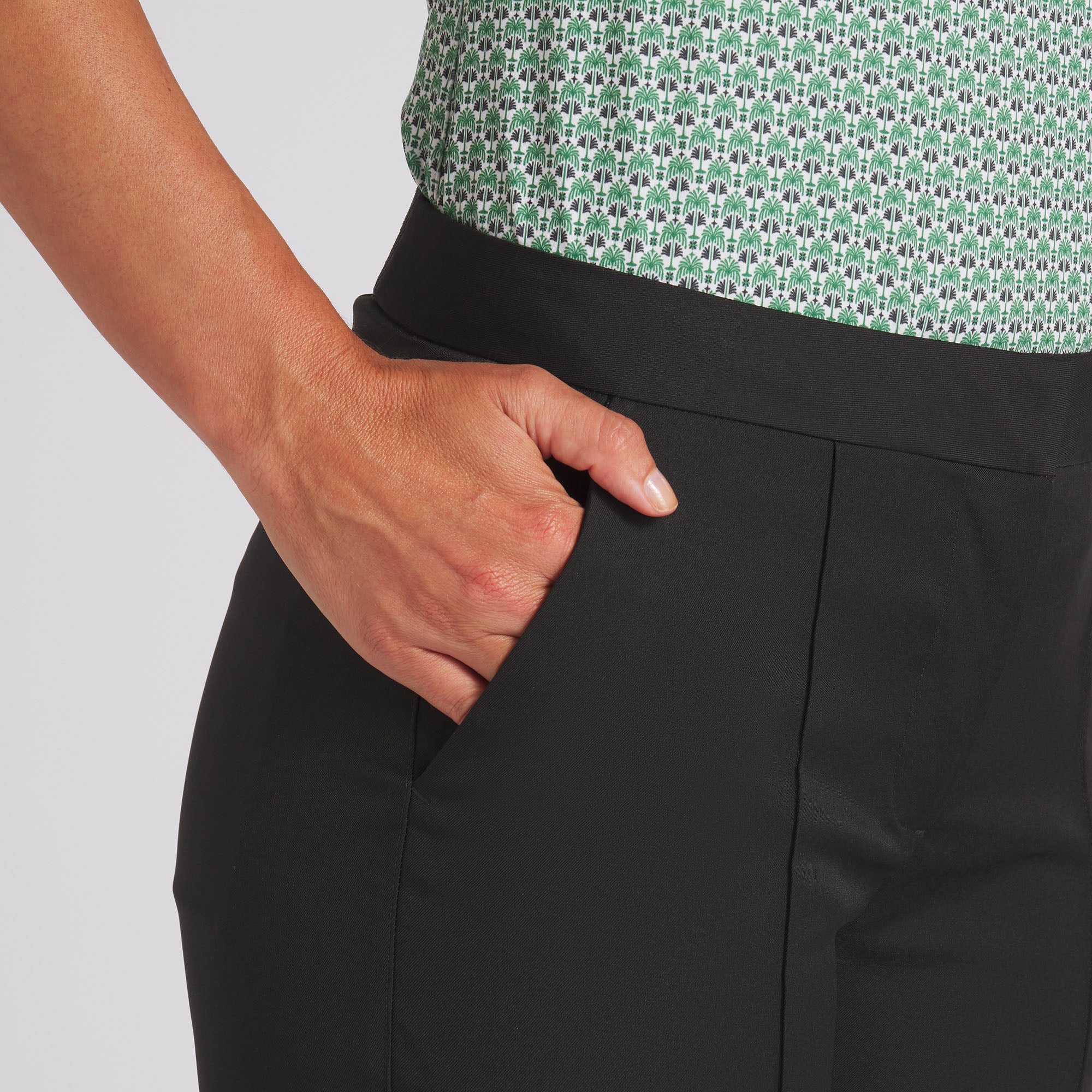 Women's Costa 8.5 Golf Shorts - Breathable Quick-Dry Athletic Shorts for Golf & Tennis | Perfect for Summer Sports & Outdoor Activities