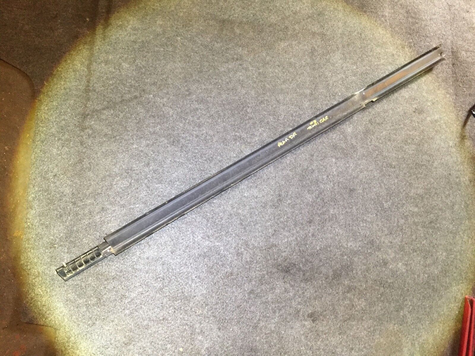 2004-2011 Lincoln Town Car Rear Left Door Window Exterior Trim Bezel Moulding OEM Replacement Part - Perfect for Car Restoration & Window Seal Repair