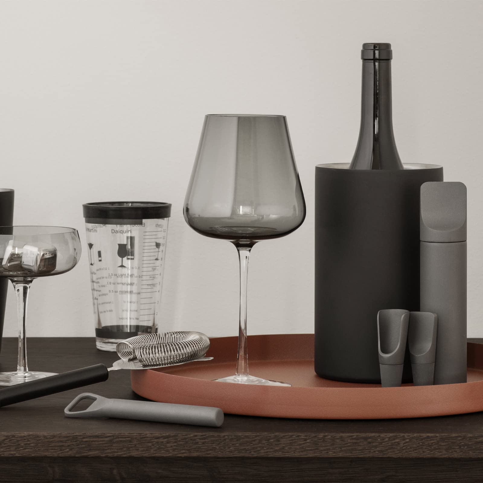 Blomus ILO 4-Piece Wine Accessory Set with Magnetic Corkscrew, Bottle Opener, Wine Pourer & Stopper - PVD Coated Stainless Steel Bar Tools for Home Entertaining & Gifts (Charcoal)