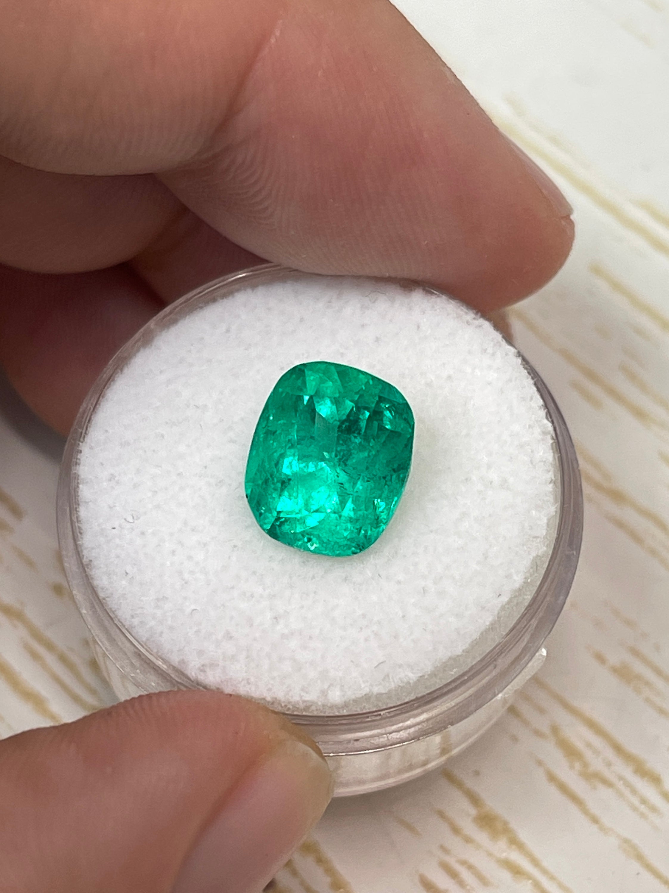 3.84 Carat Natural Colombian Emerald Loose Gemstone - 10.4x9mm Cushion Cut, Intense Medium Green Color - Perfect for Jewelry Making, Engagement Rings & Luxury Gifts