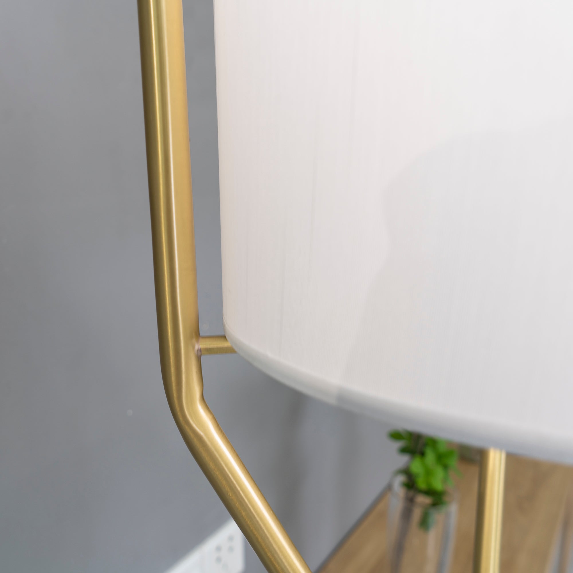 Modern Arborescence Floor Lamp - Adjustable Height LED Standing Light for Living Room, Bedroom & Office - Energy Efficient Home Decor Lighting for Reading & Relaxation