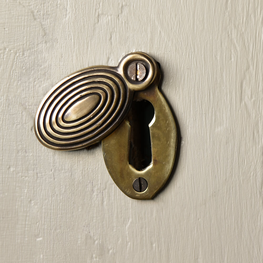 Vintage Antique Brass Oval Beehive Escutcheon Plate - Classic Door Hardware for Victorian Homes & Restoration Projects | Perfect for Cabinet Doors, Drawer Pulls & Furniture Restoration