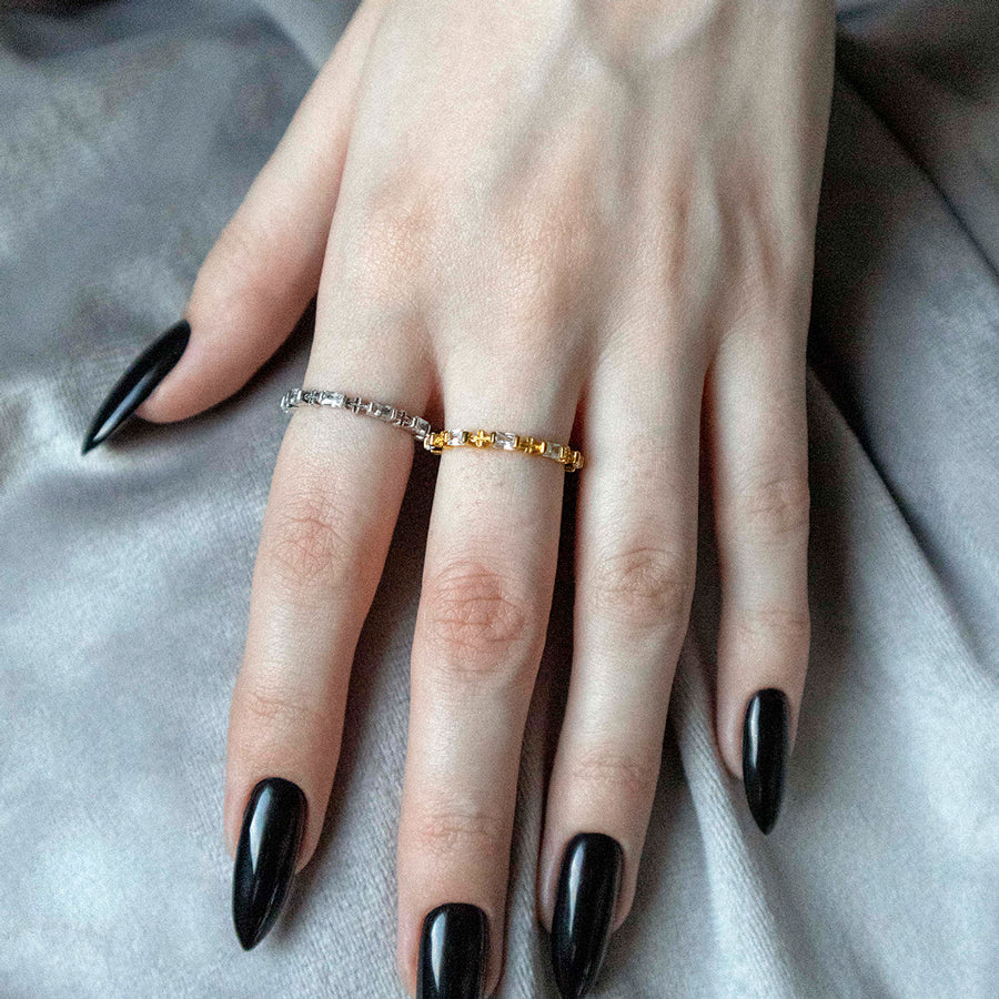 Gothic Cubic Zirconia Silver Band Ring for Women - Elegant Vintage Style Jewelry - Perfect for Weddings, Parties & Gothic Fashion Accessories