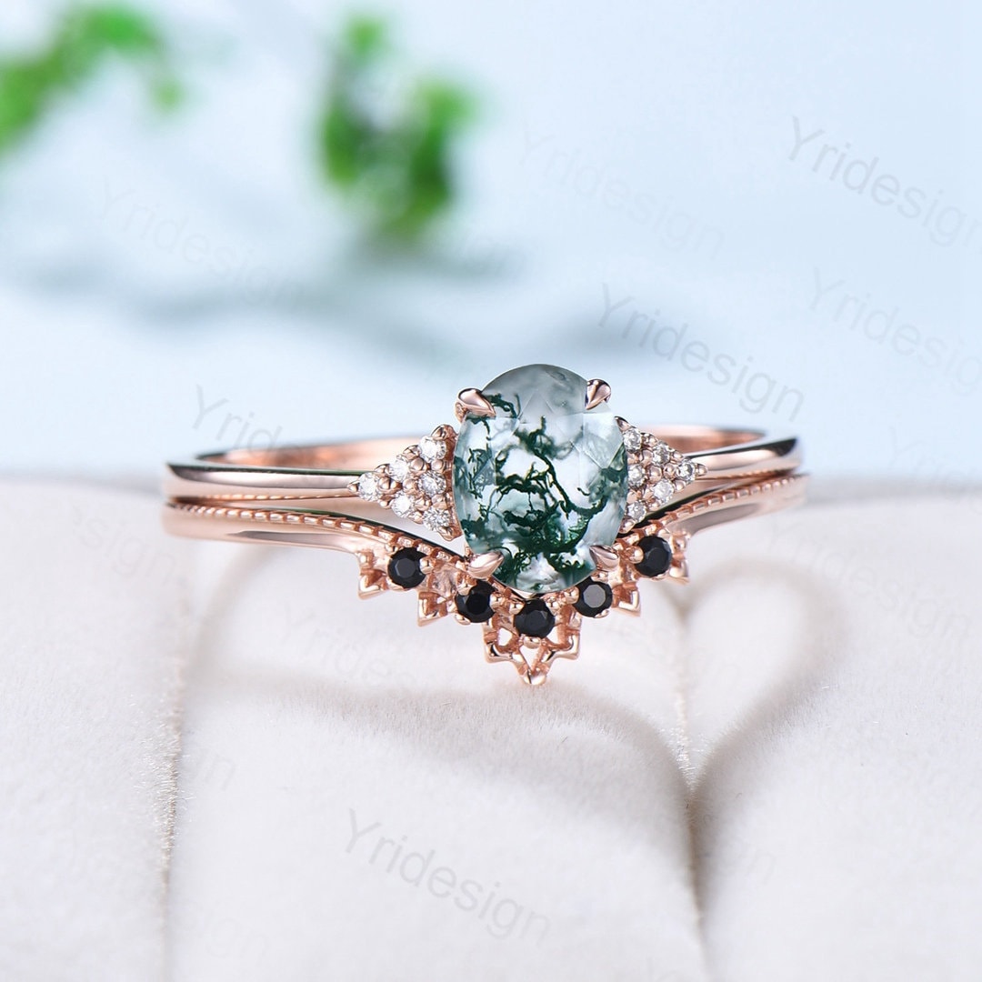 Oval Moss Agate Engagement Ring Set with Moissanite Cluster – Vintage Aquatic Agate Wedding Band & Black Spinel Stacking Ring for Women | Perfect for Promises, Anniversaries, and Boho Bridal Jewelry