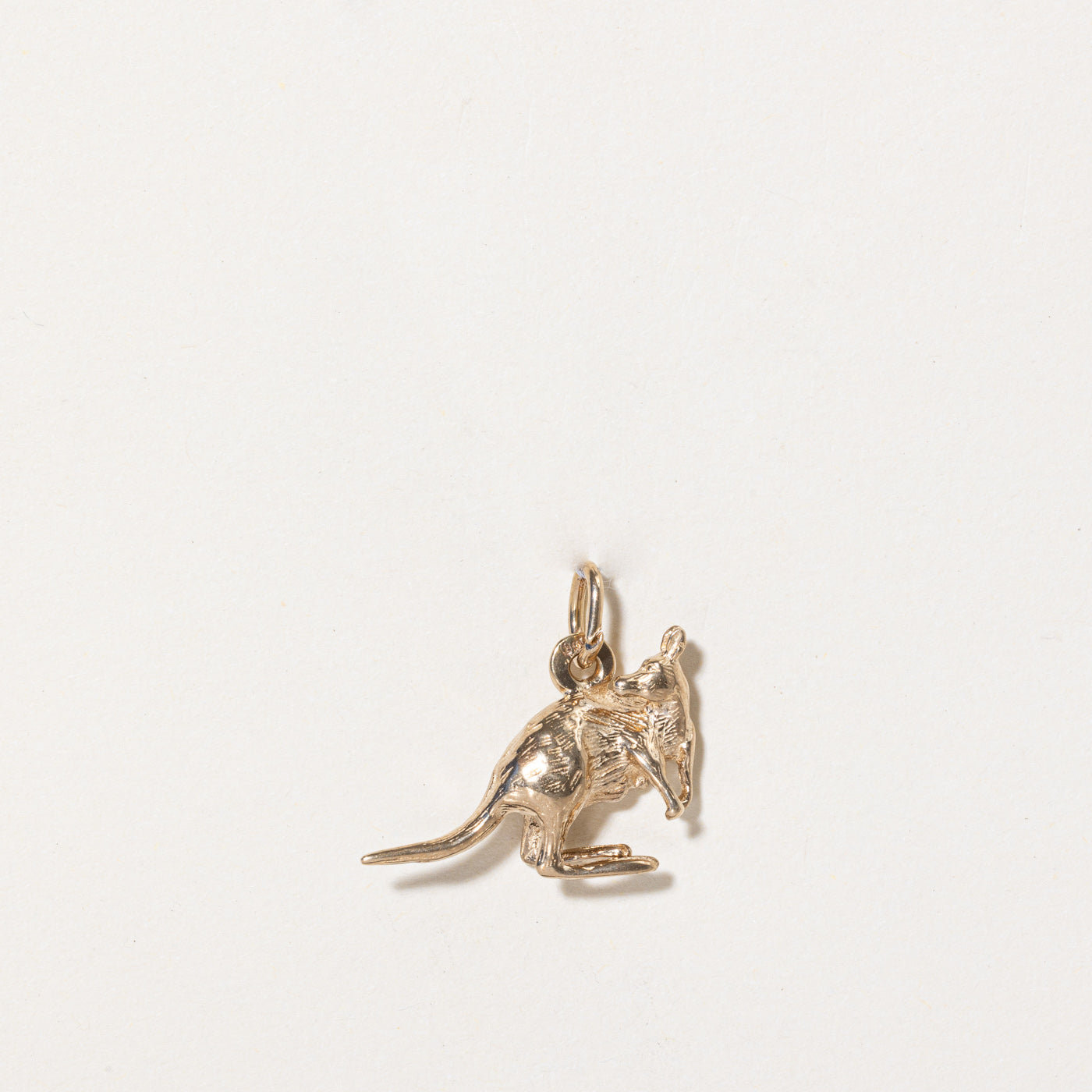 9K Yellow Gold Kangaroo Charm Pendant - Elegant Jewelry Gift for Women & Girls - Perfect for Birthdays, Anniversaries & Special Occasions