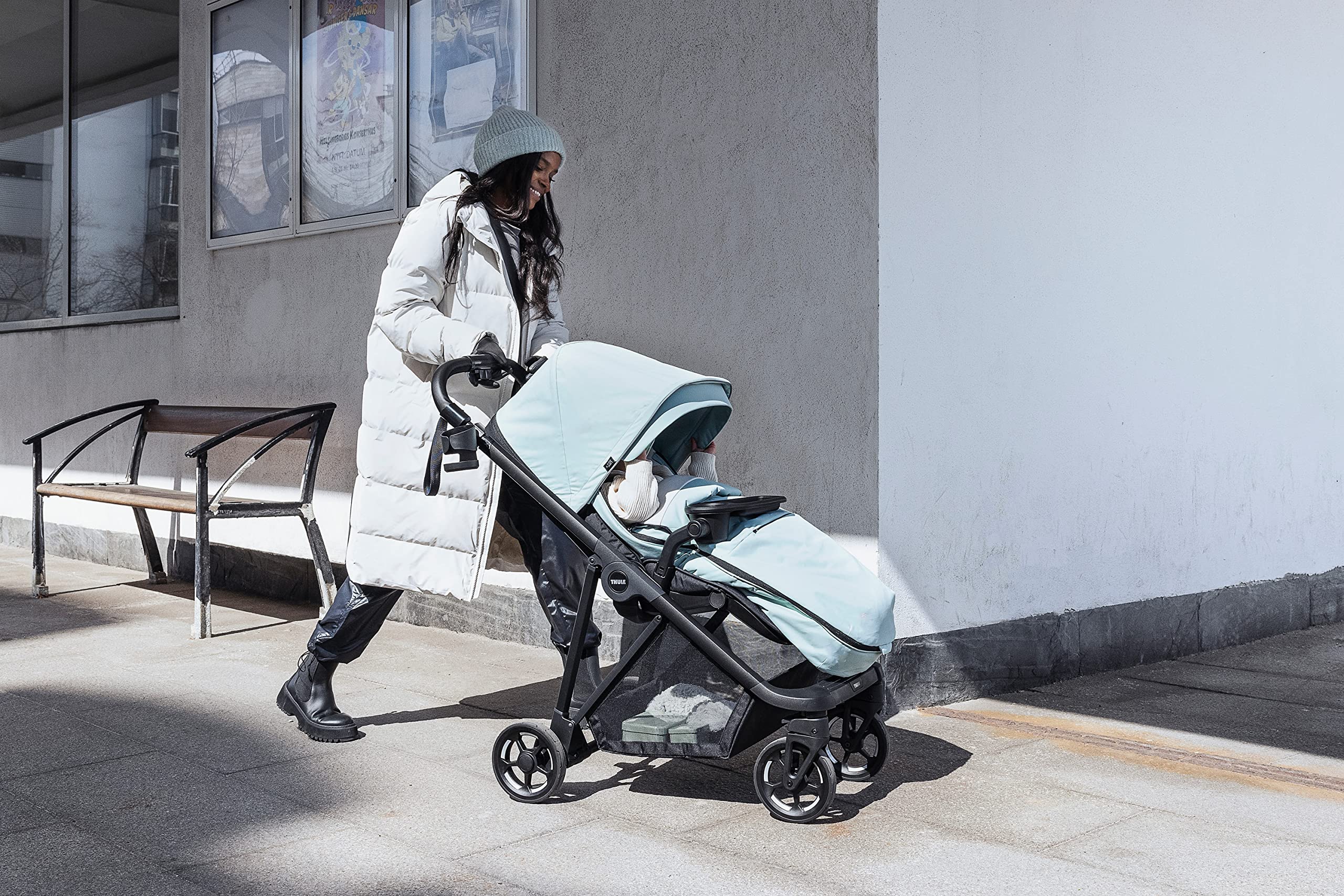 Thule Stroller Footmuff - Waterproof & Windproof Baby Stroller Cover for Cold Weather - Perfect for Winter Walks, Outdoor Adventures & Travel