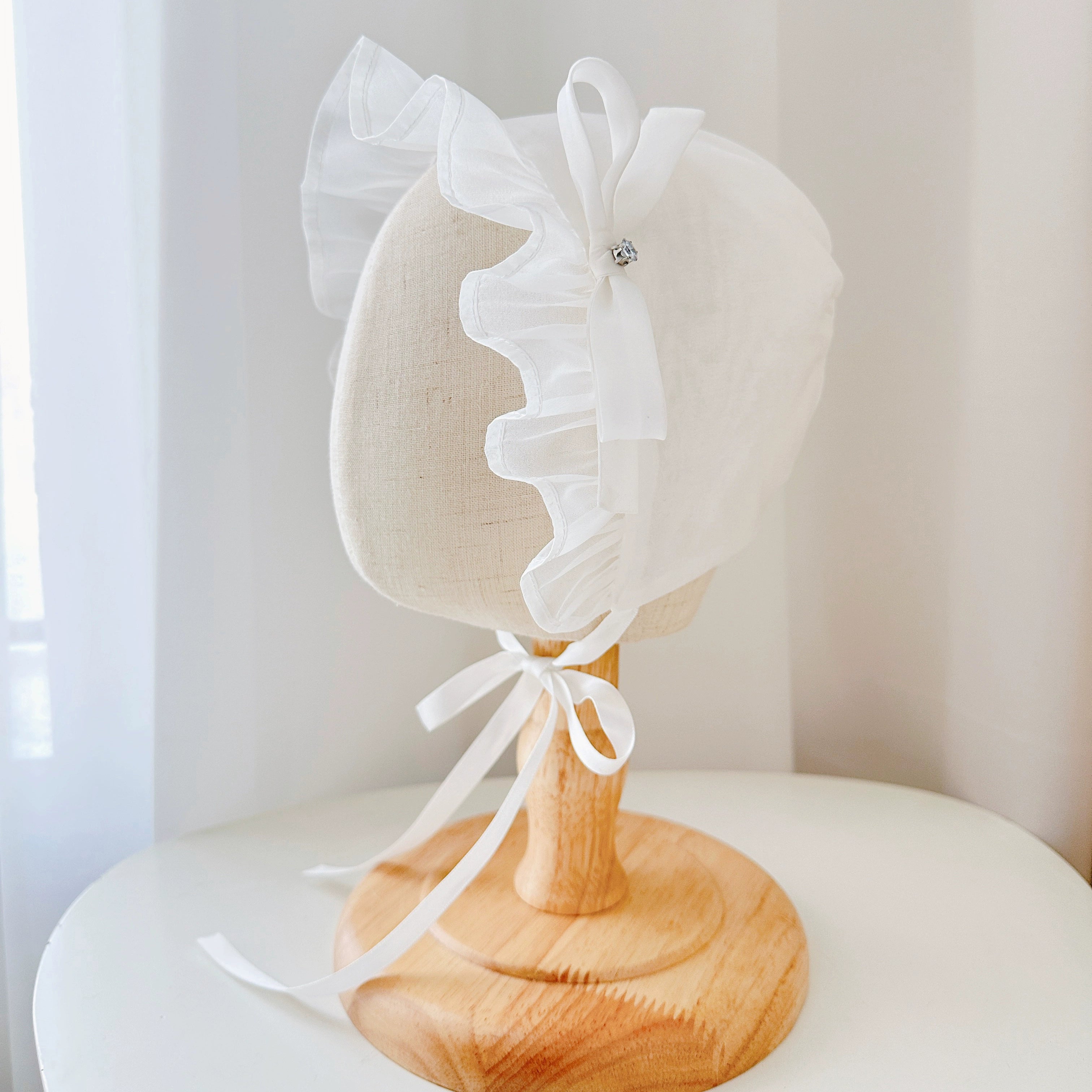 Adorable Lace Baby Sun Hat for Girls - Breathable Cotton Infant Bonnet - Perfect for Outdoor Play, Beach & Photoshoots