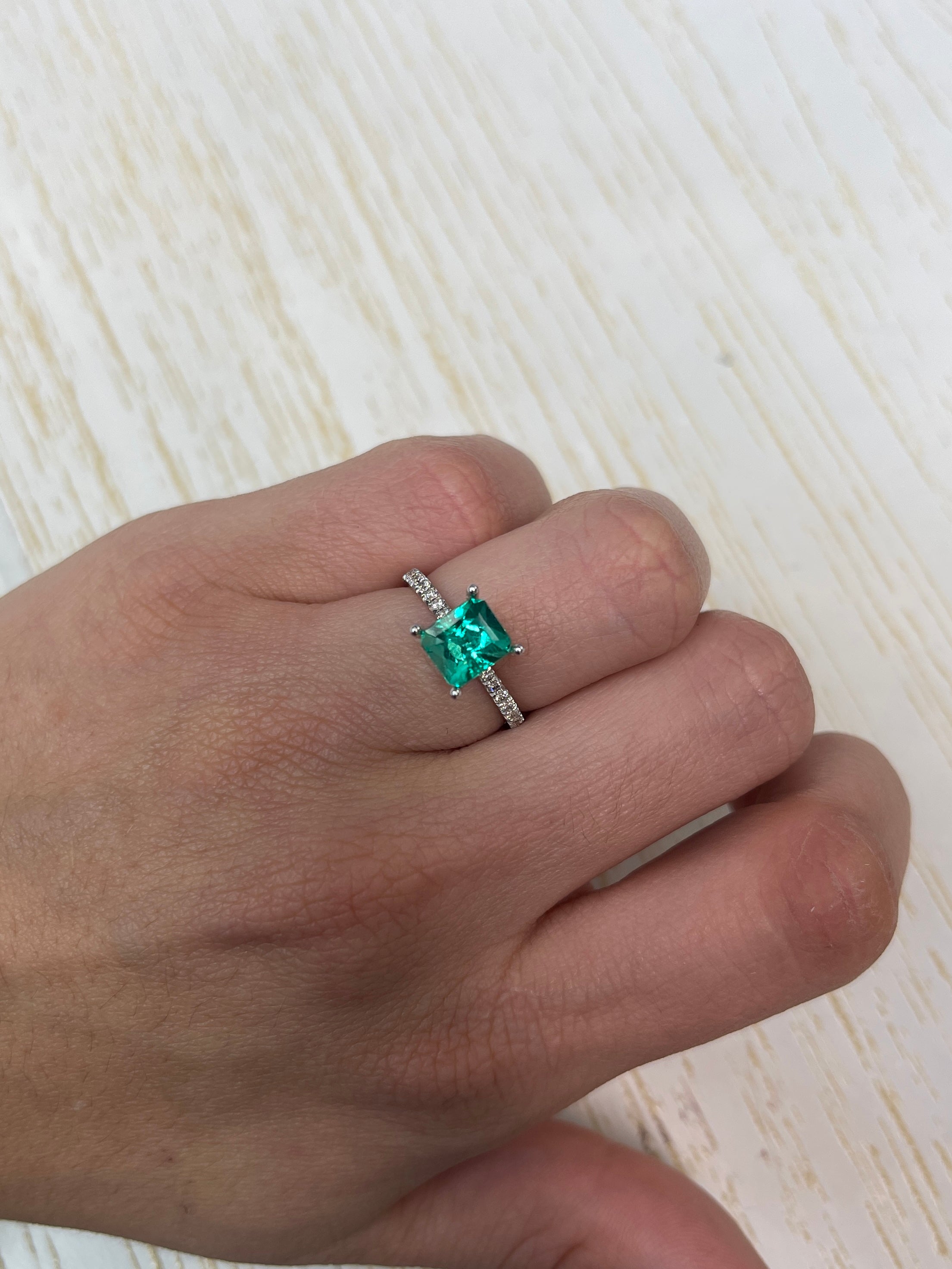 1.66 Carat RARE Certified Butterfly Effect/Drop of Oil Muzo Green Natural Loose Colombian Emerald Gemstone - Perfect for Engagement Rings, Fine Jewelry & Collector's Pieces