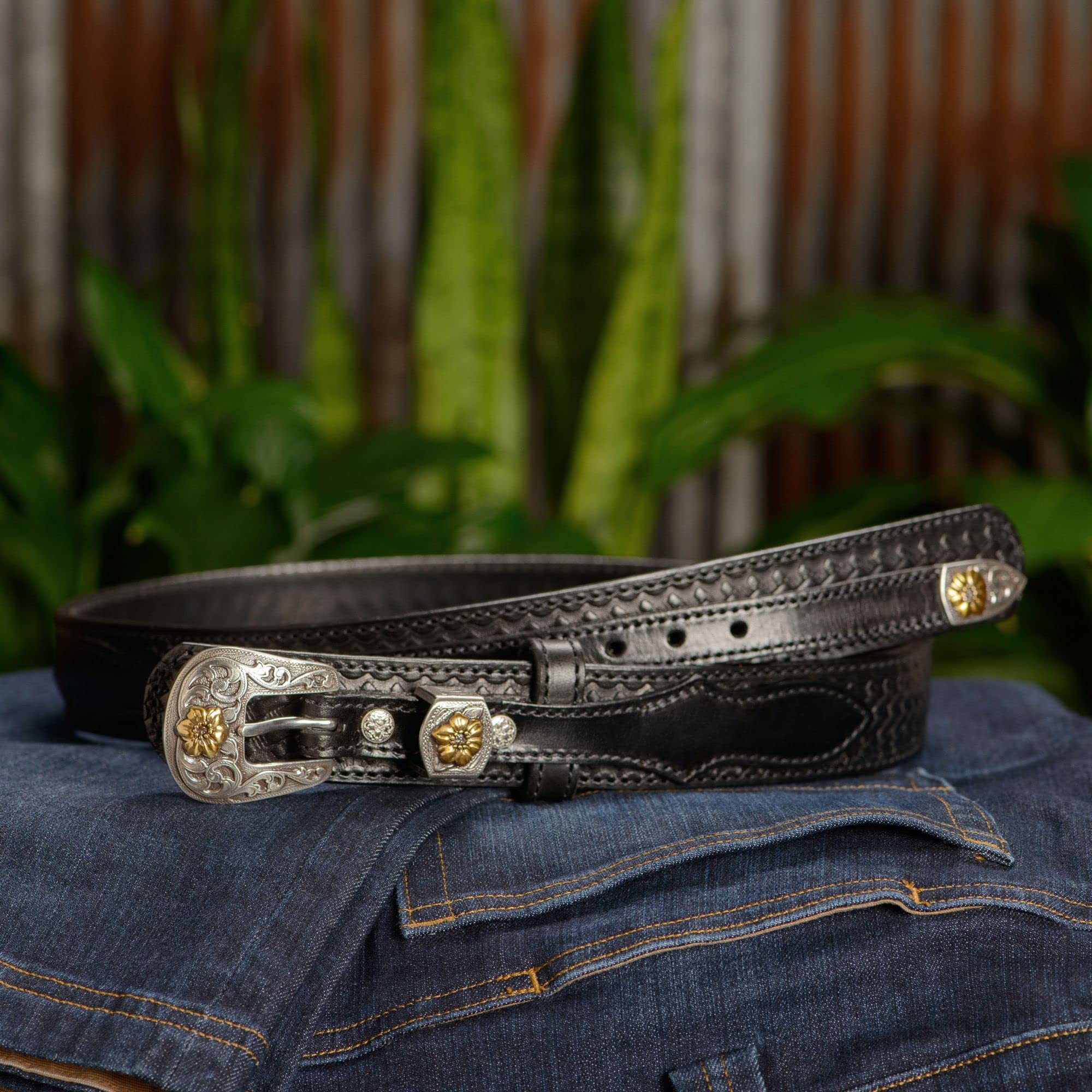 Premium Bullhide Leather Belt for Men - 1.5