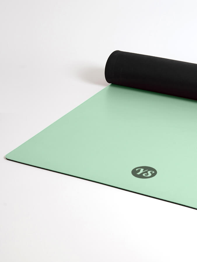 Non-Slip 4mm Thick Yoga Mat for Hot Yoga, Pilates & Home Workouts - Perfect for Studios, Gyms & Travel