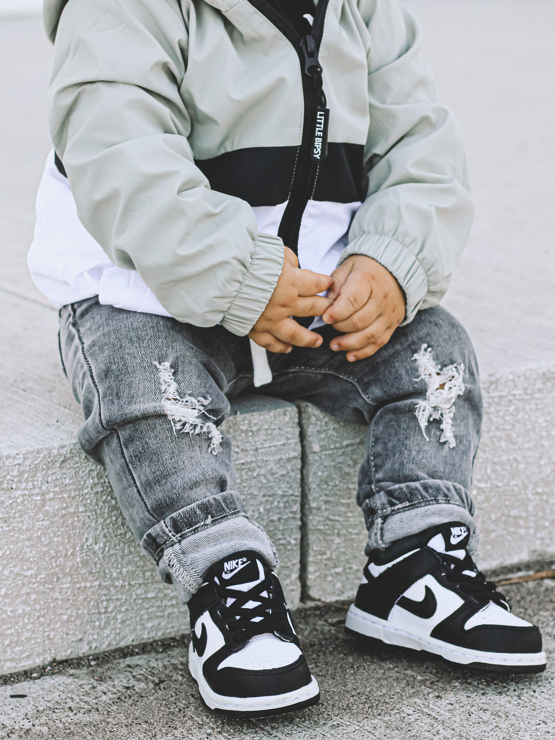 Vintage Distressed Denim Jeans - Grey Wash Faded Skinny Jeans for Women | Casual Streetwear & Everyday Comfort