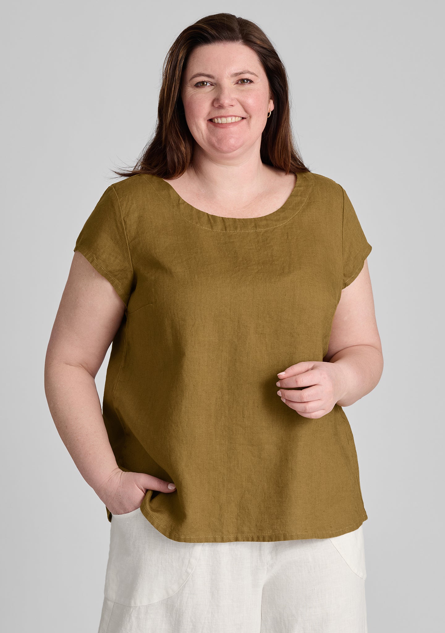 Tuck Back Tee - Soft Linen T-Shirt for Women | Casual & Comfortable Summer Top | Perfect for Beach, Travel & Everyday Wear