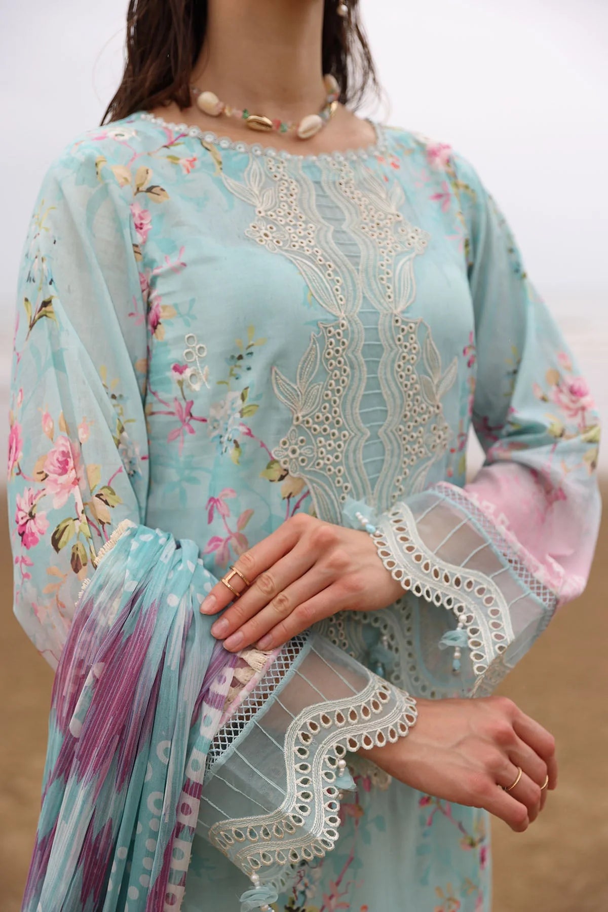 Nureh Gardenia Stitched Design 5 - Elegant Floral Embroidery for Home Decor, Wedding Gifts & Boho Chic Fashion Accessories