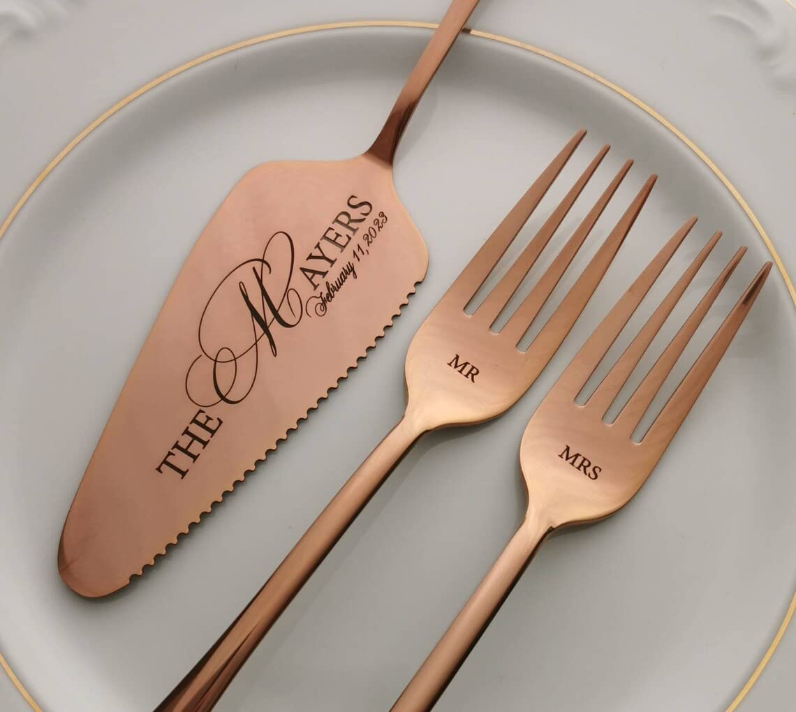 Personalized Rose Gold Cake Pie Pastry Server Set - Engraved Wedding Cake Serving Utensils with Custom Knife & Forks - Anniversary Birthday Bridal Shower Gift - Perfect for Wedding Receptions, Birthday Parties & Special Events