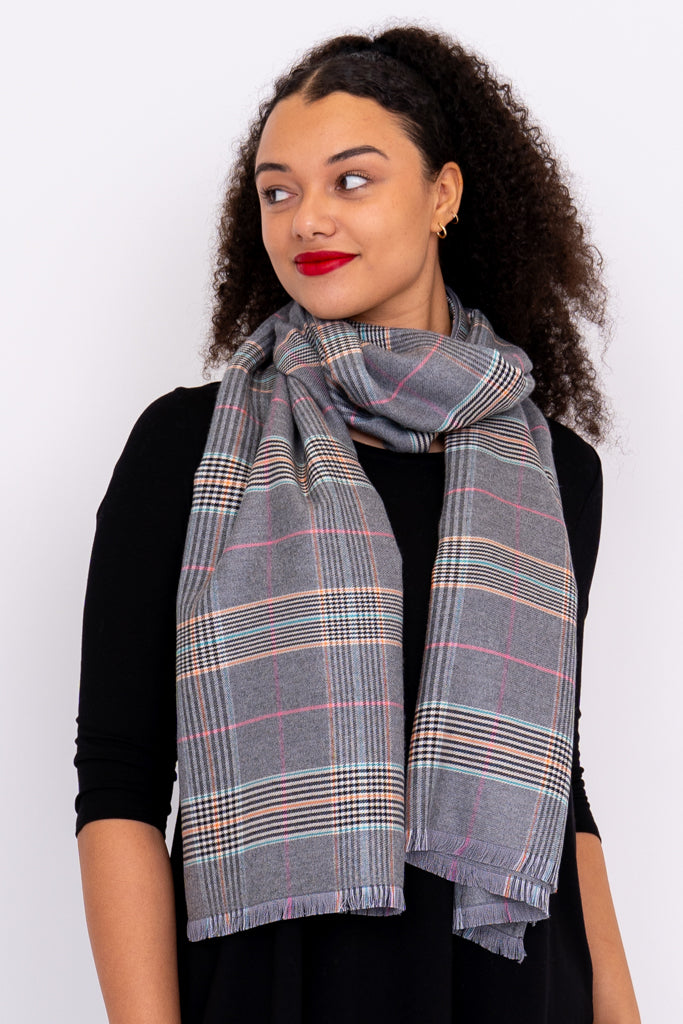 Light Grey Tartan Cozy Scarf - Soft Winter Fashion Accessory for Women & Men | Perfect for Cold Weather, Office & Outdoor Activities