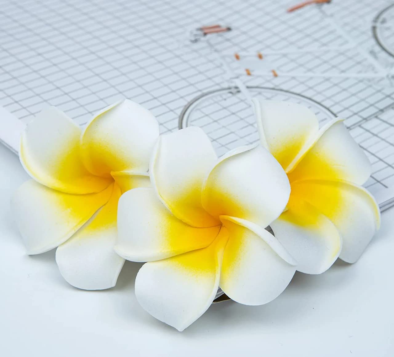 SHIVAMKRAFT 6-Piece White Artificial Hawaiian Flower Hair Clips - Elegant Floral Claw Hair Accessories for Women, Perfect for Hair Buns, Weddings, Bridal, Valentine's Day Gifts & Everyday Styling (White)