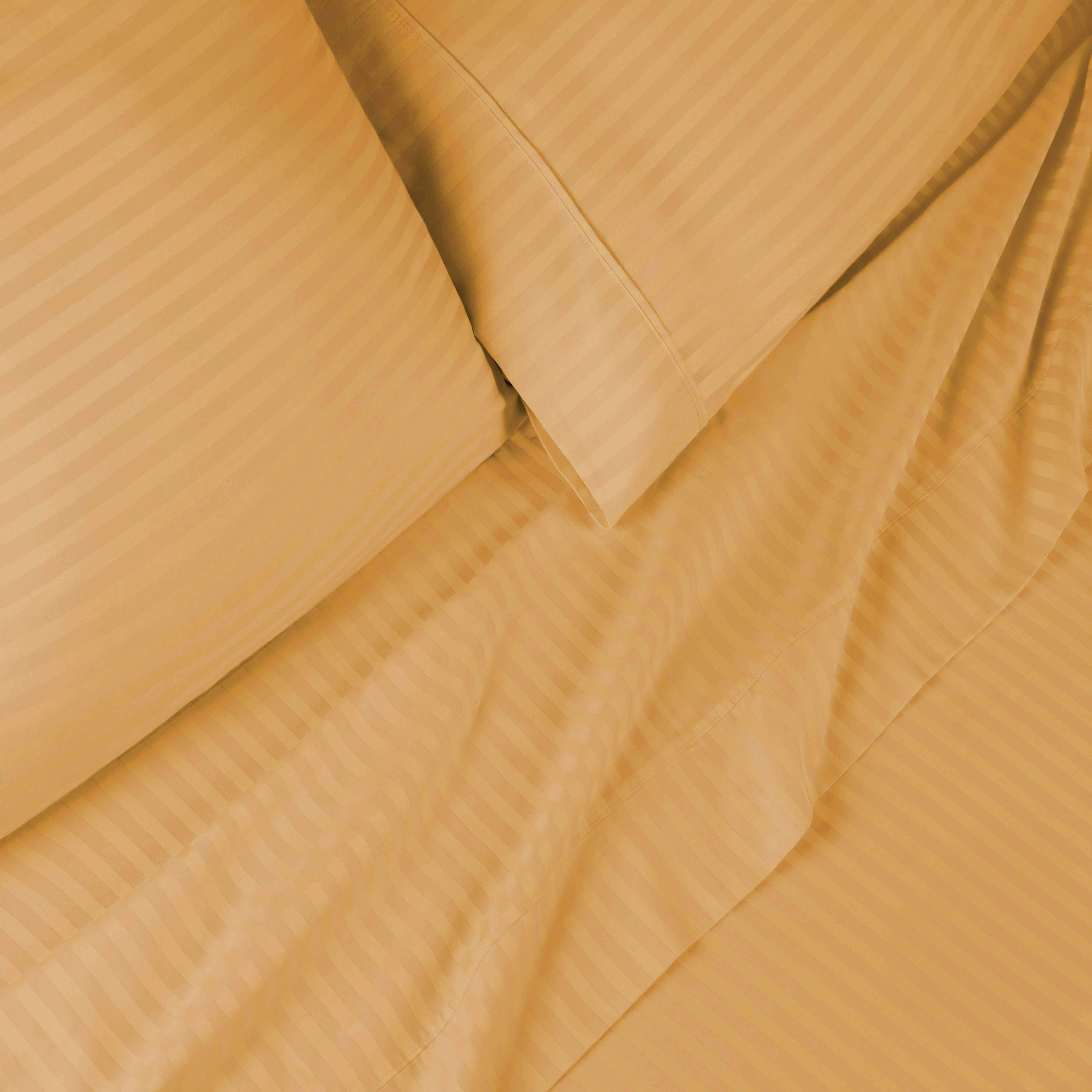 Premium Egyptian Cotton 300 Thread Count Sheet Set - Deep Pocket Fitted, Flat & Pillowcases - Soft Luxury Bedding for Master Bedroom or Guest Room