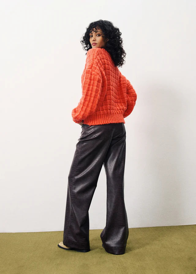 Chjara Women's Coral Knit Jumper - Soft & Stylish Sweater for Casual Wear, Office & Fall Outfits