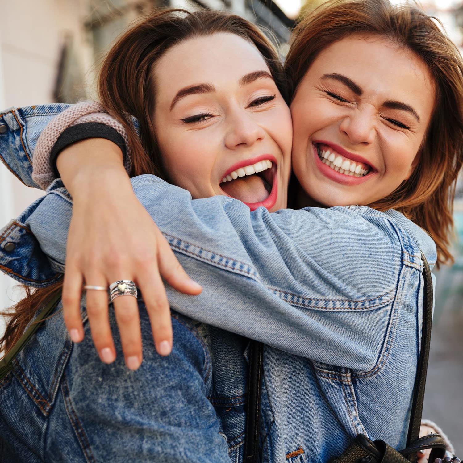 RINHOO Friendship Heart Spinner Rings for Women - Rotating Anxiety Relief Ring, Heart Design Love Ring, Unique Birthday Gifts for Her - Perfect for Stress Relief, Fashion Accessory & Romantic Occasions