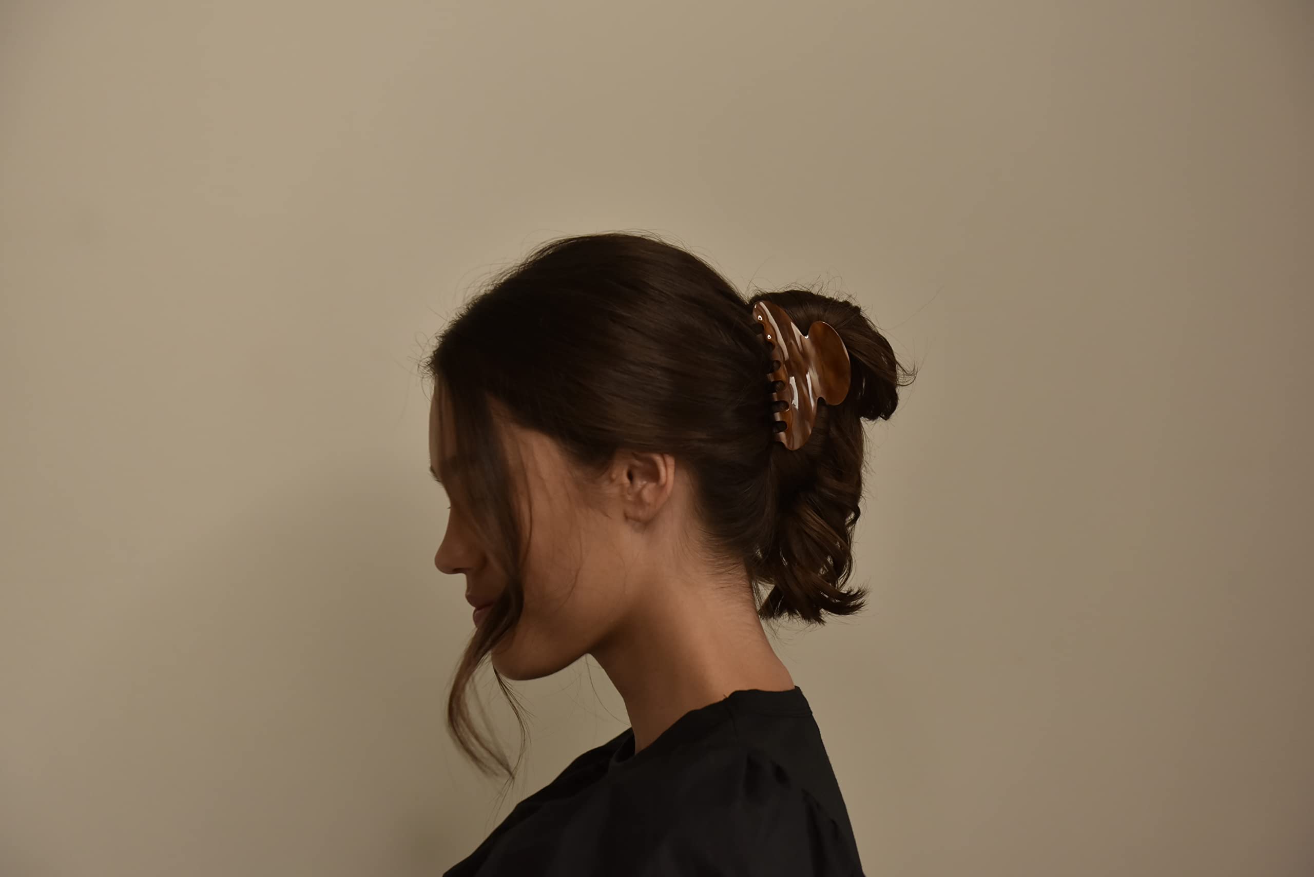 France Luxe Couture Jaw Hair Clip - Caramel Horn French Hair Claw Clip for Thick Hair | Cellulose Acetate Hair Clips for Women | Perfect for Updos, Ponytails & Everyday Hairstyles