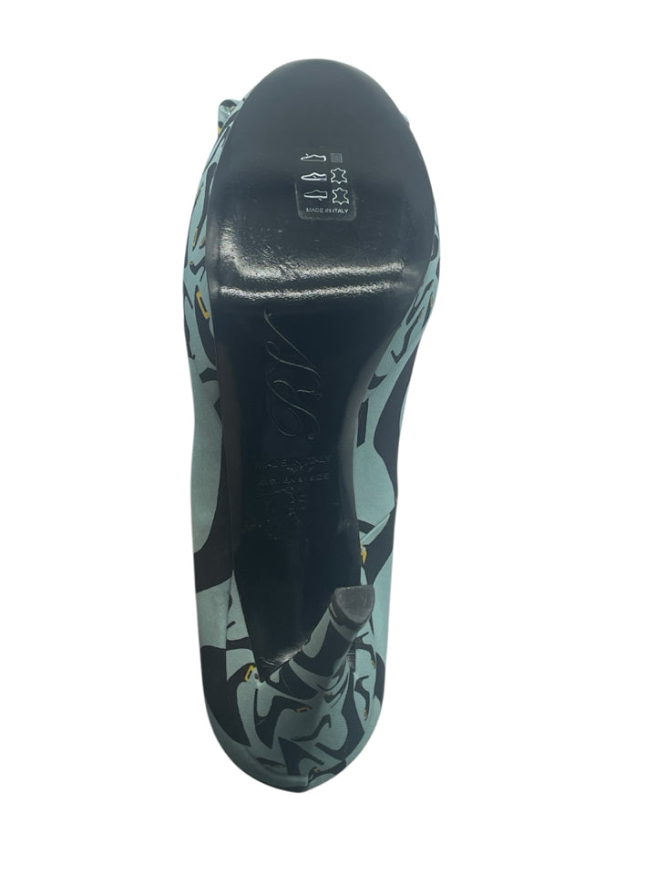 Roger Vivier Women's Buckle Pumps - Size 35 (US 5) | Elegant Pointed Toe Heels for Work, Parties & Special Occasions