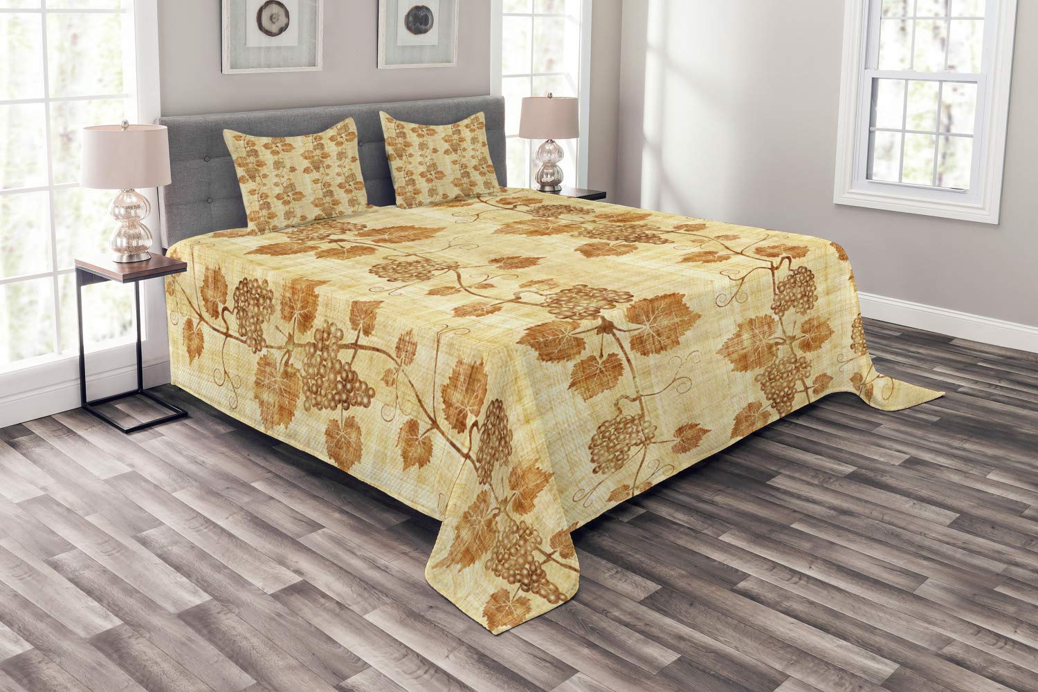 Ambesonne Vineyard King Size 3-Piece Bedspread Set - Egyptian Papyrus Inspired Parchment Design, Cream Bedding Coverlet with 2 Pillow Shams | Perfect for Master Bedroom, Guest Room & Farmhouse Decor