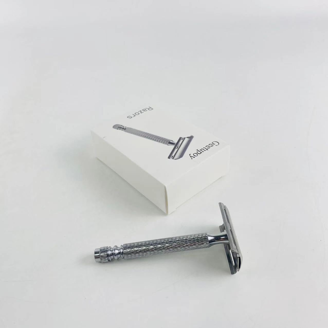 Premium Long Handle Double Edge Safety Razor - Butterfly Open Chrome Steel Razor with Blades for Men | Smooth, Close Shave | Ideal for Travel & Daily Grooming Routine