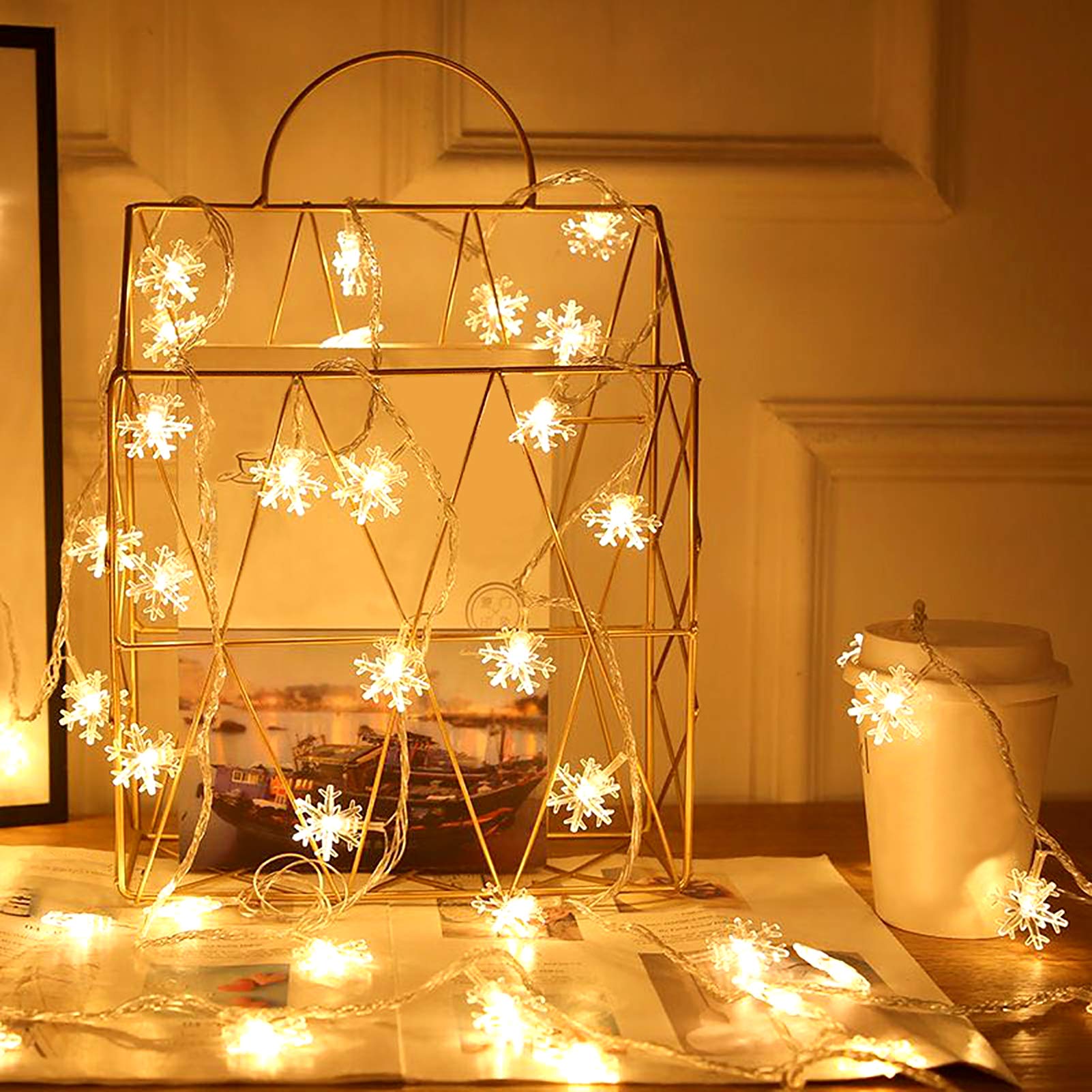 30 LED Snowflake String Lights - Battery Operated Waterproof Christmas Lights with 8 Lighting Modes (Warm White) | Indoor Outdoor Decor for Bedroom, Patio, Garden, Party & Christmas Tree | Perfect for Holiday, Wedding, Home and Commercial Decorations
