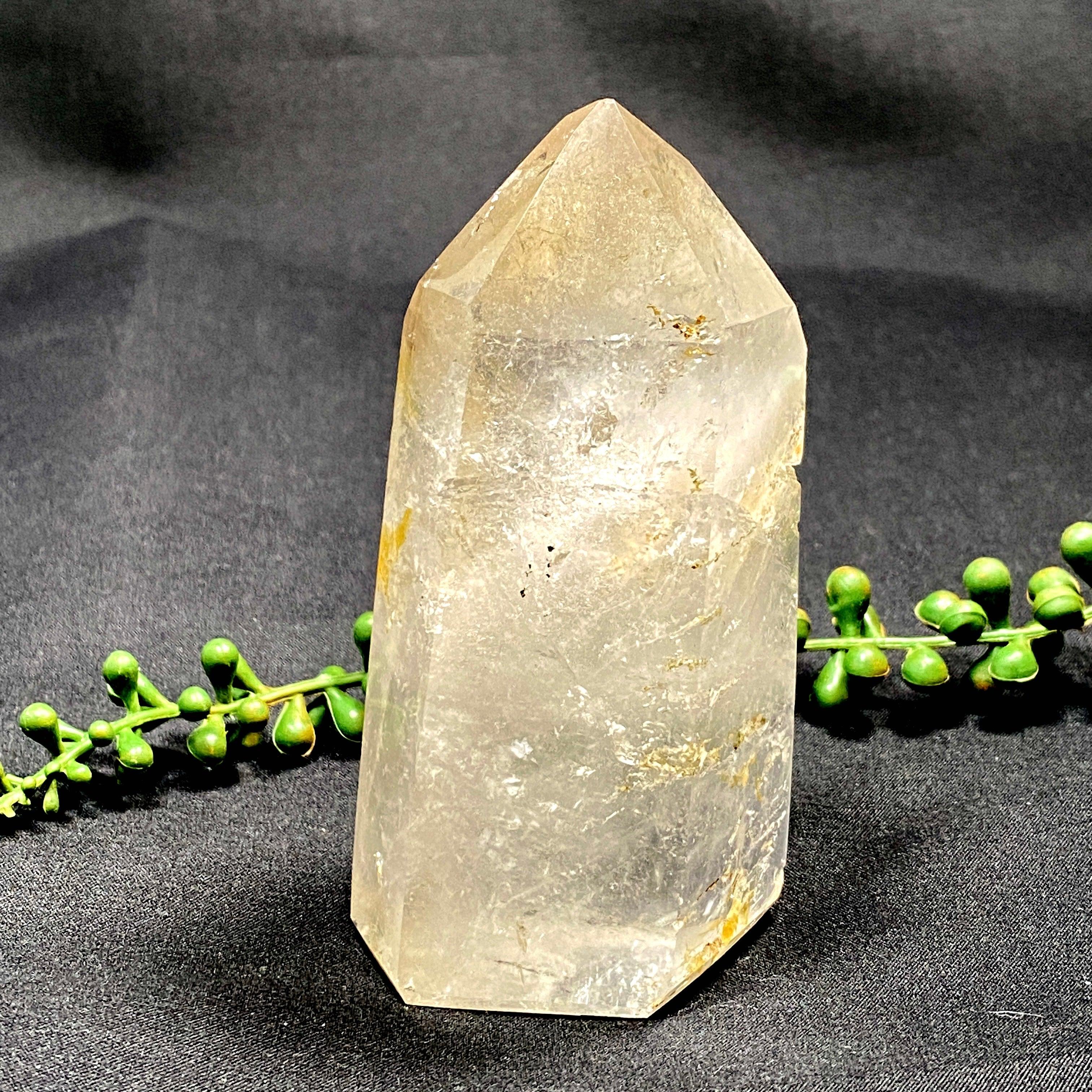 Natural Clear Quartz Point Crystal - Healing Stone for Meditation, Energy Cleansing & Chakra Balancing - Perfect for Home Decor, Yoga & Spiritual Practices