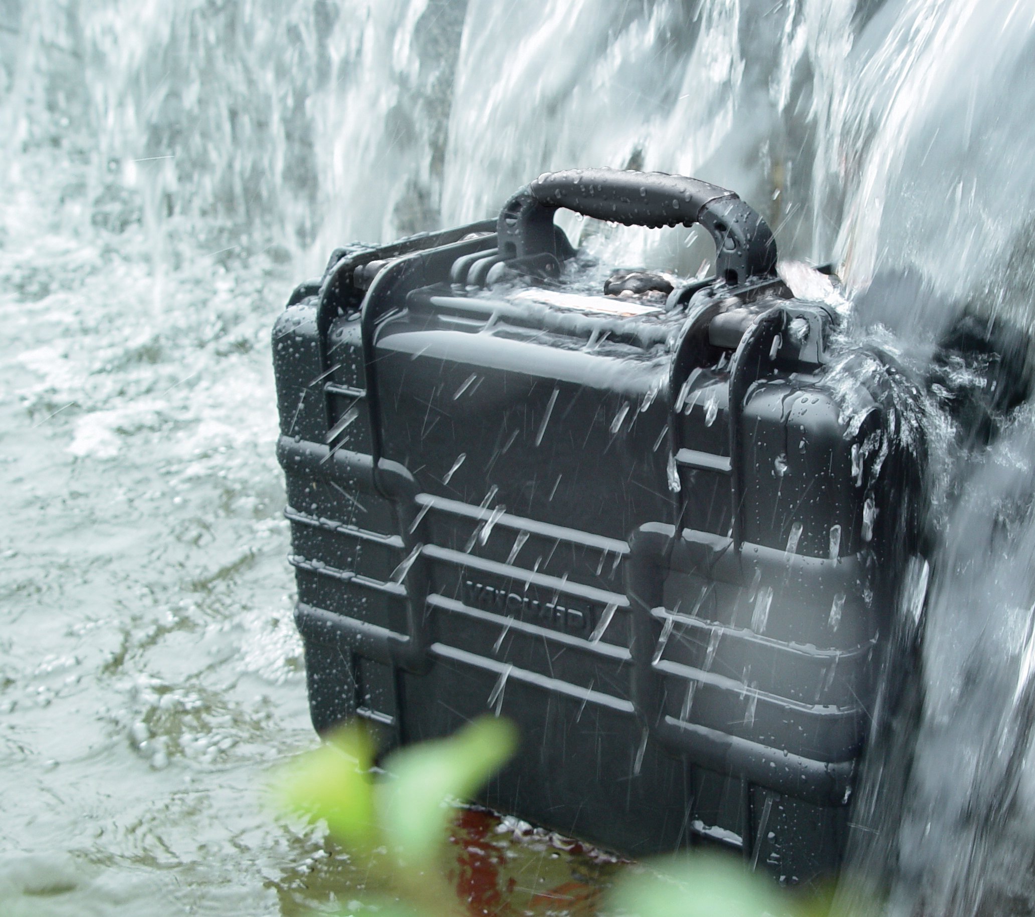 Vanguard Supreme Waterproof & Tough Camera Cases with Removable Divider Bag Insert - Perfect for DSLR, Mirrorless & Drone Protection During Travel & Outdoor Photography